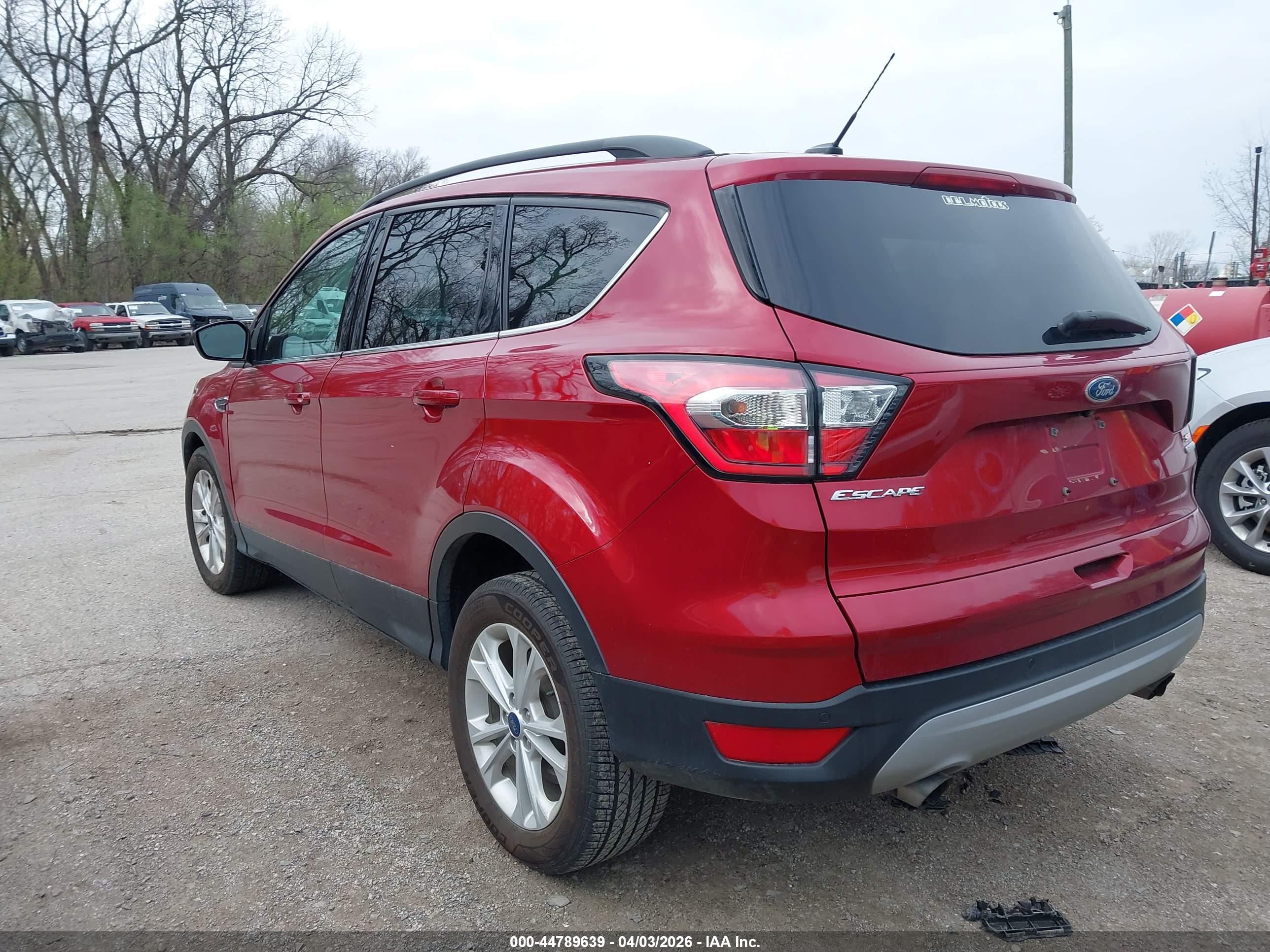 FORD ESCAPE image 3