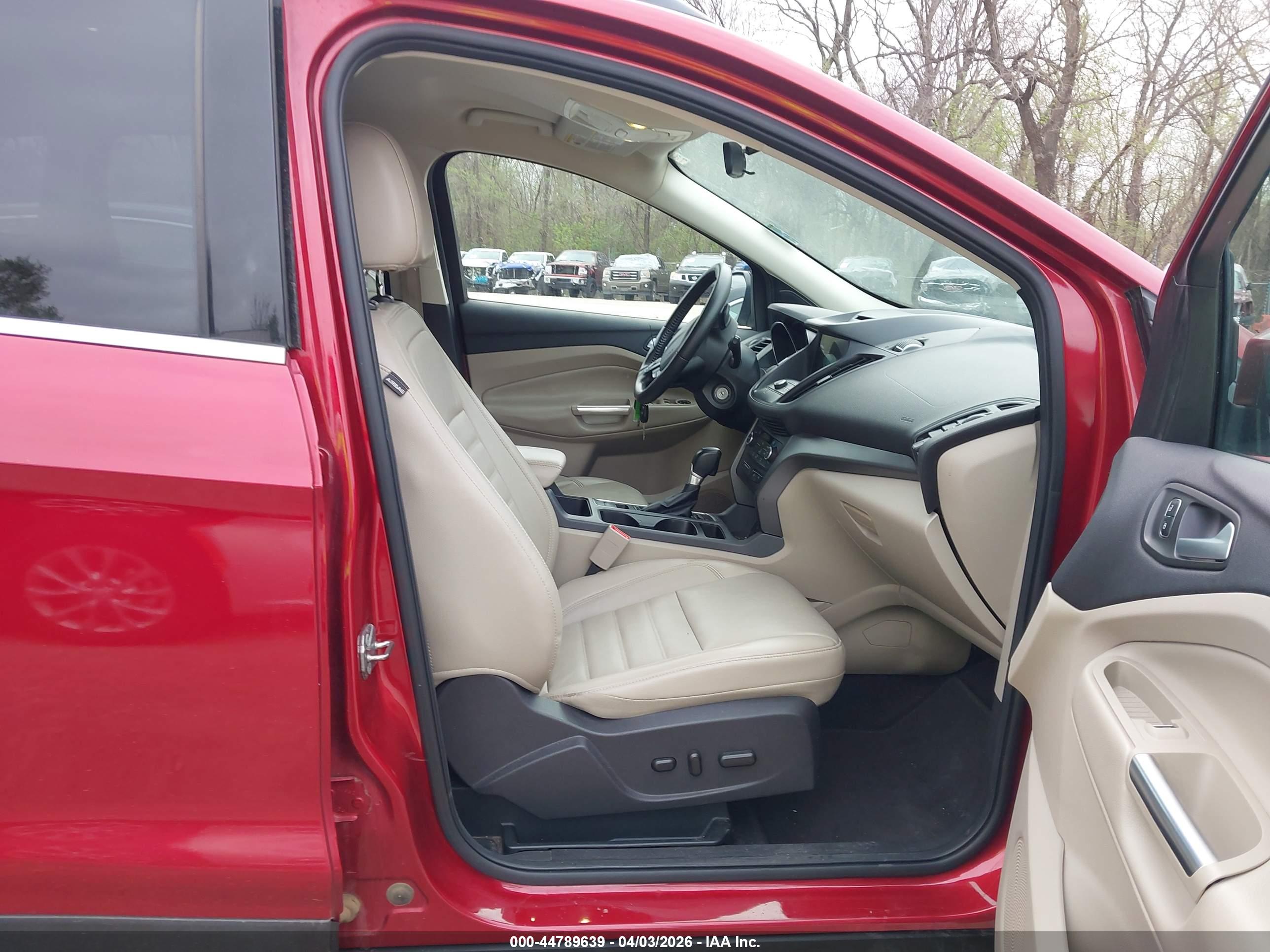 FORD ESCAPE image 5