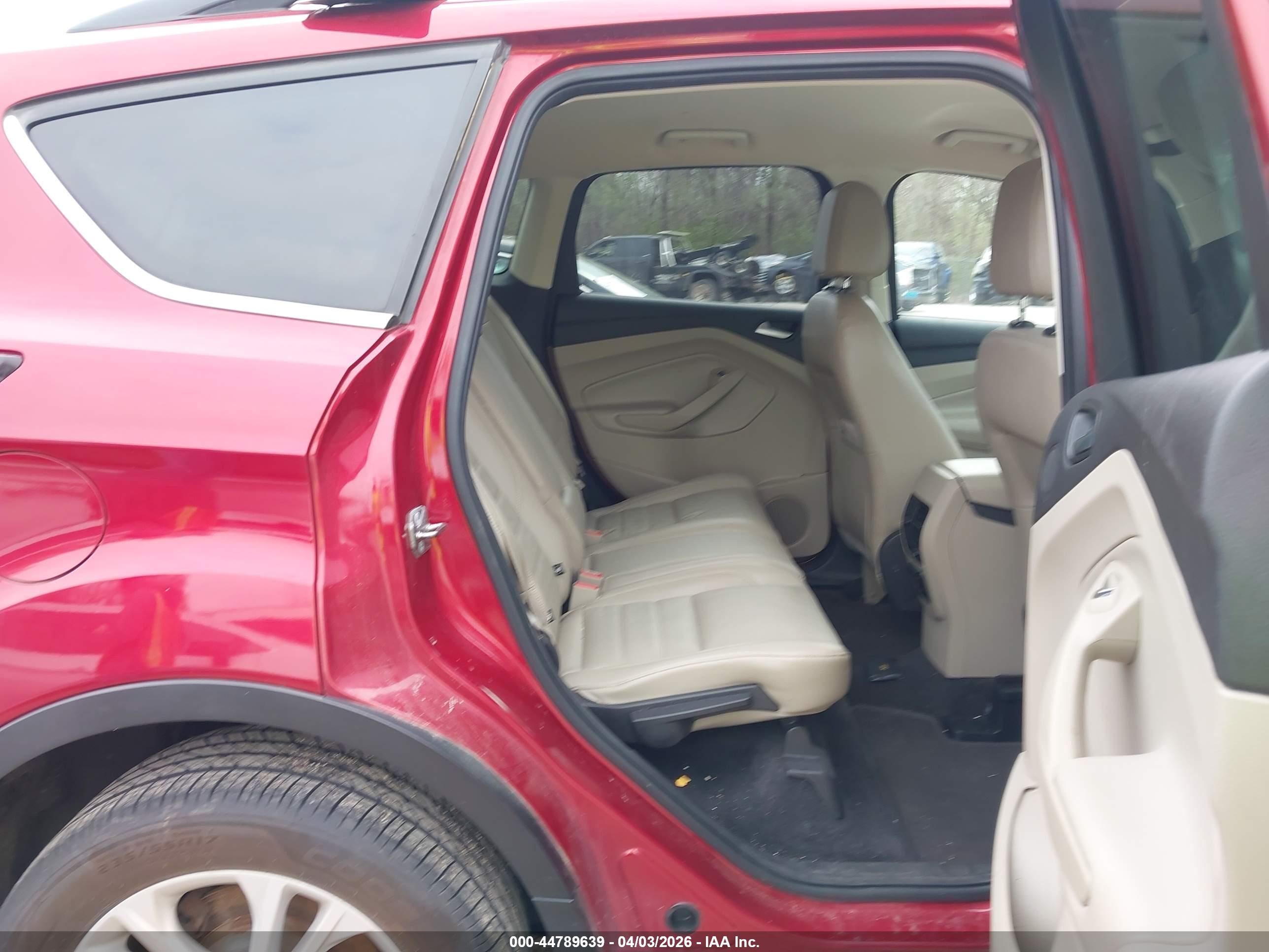 FORD ESCAPE image 8