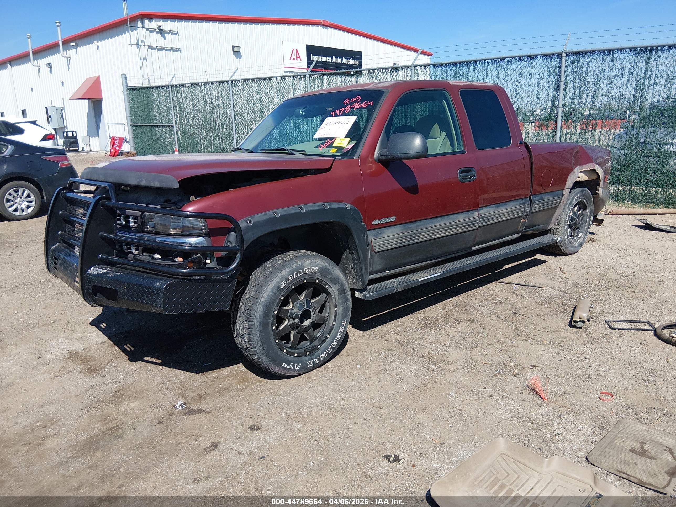 CHEVROLET SILVERADO image 2