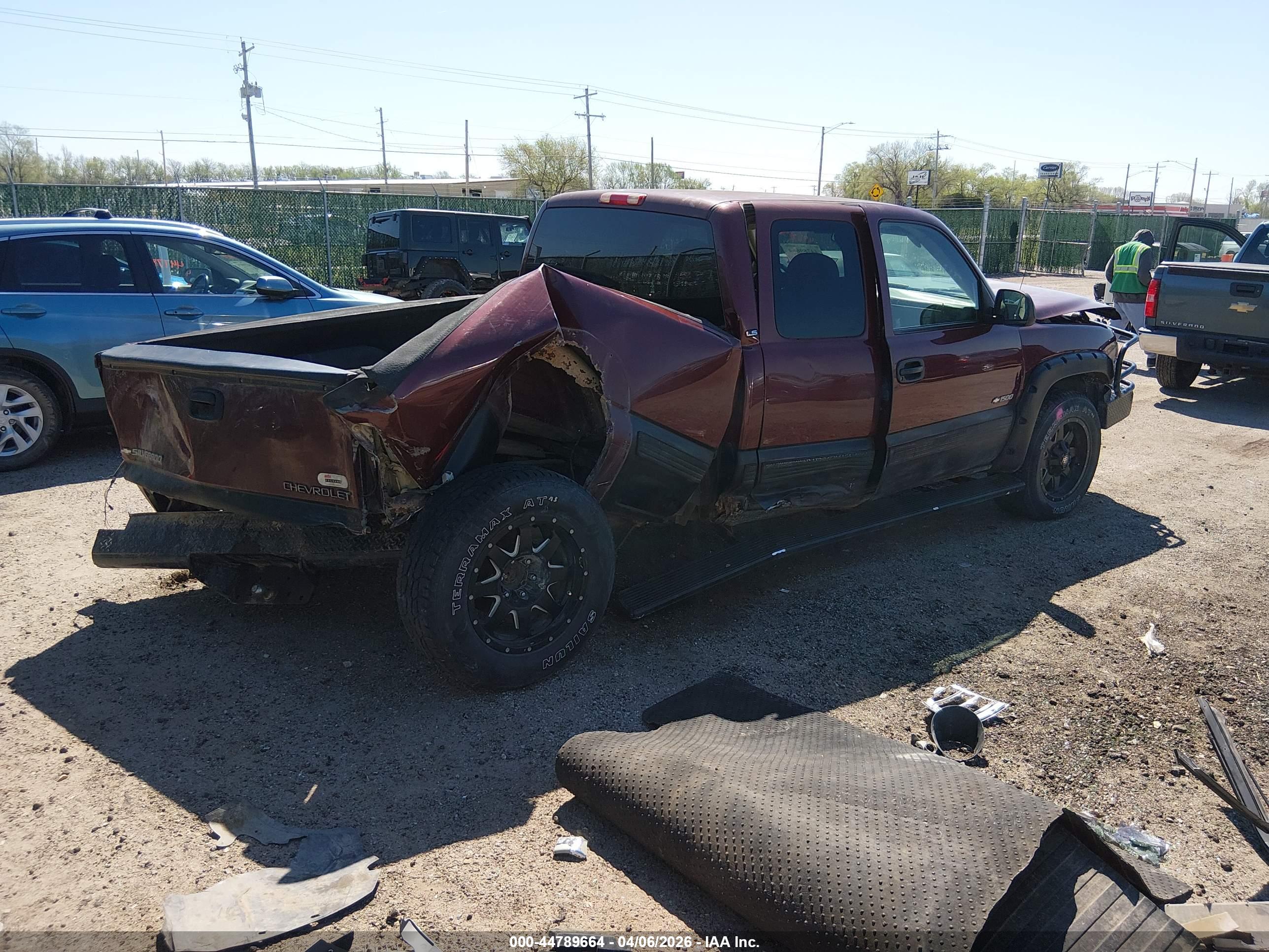 CHEVROLET SILVERADO image 4