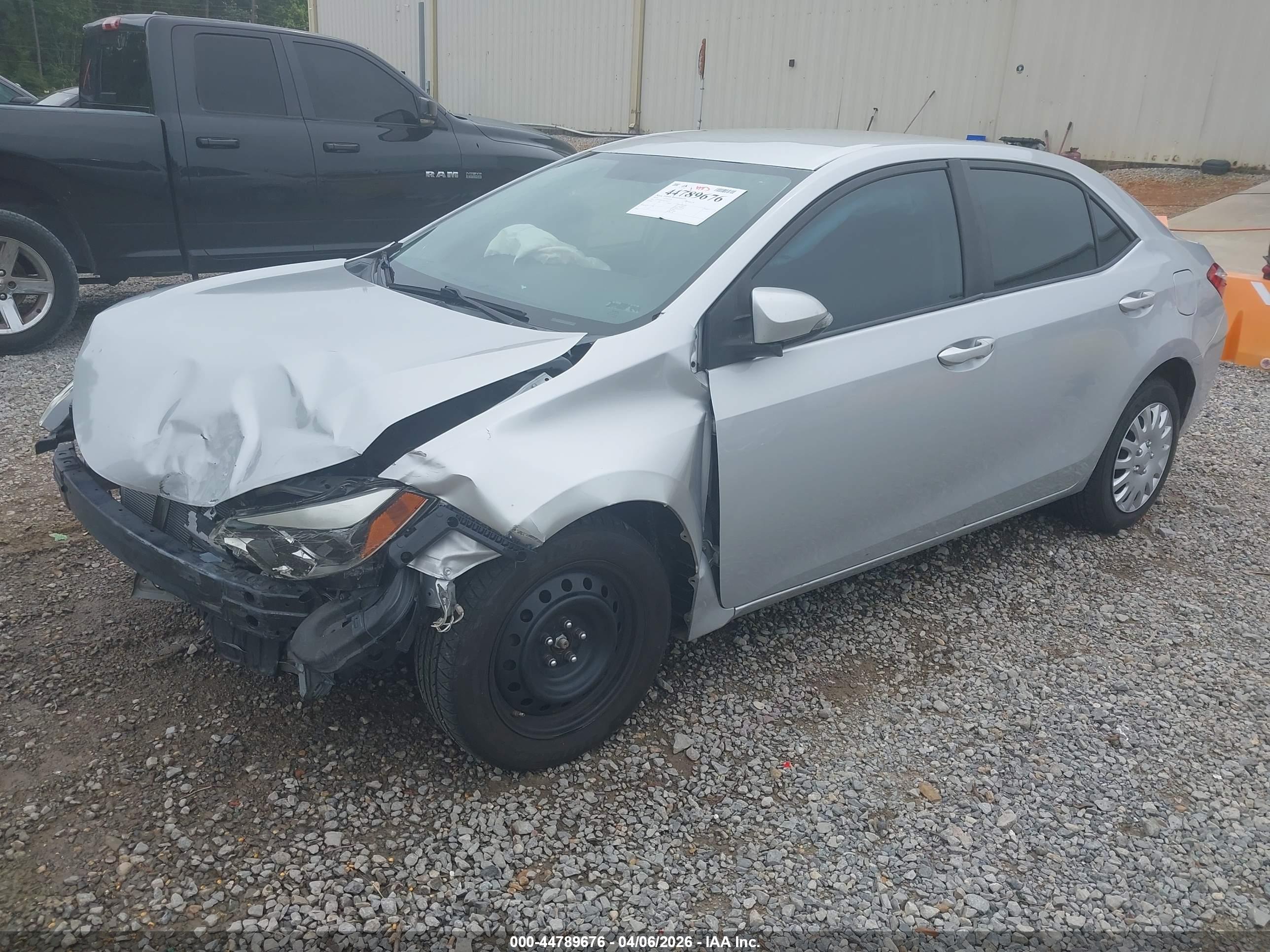 TOYOTA COROLLA image 2