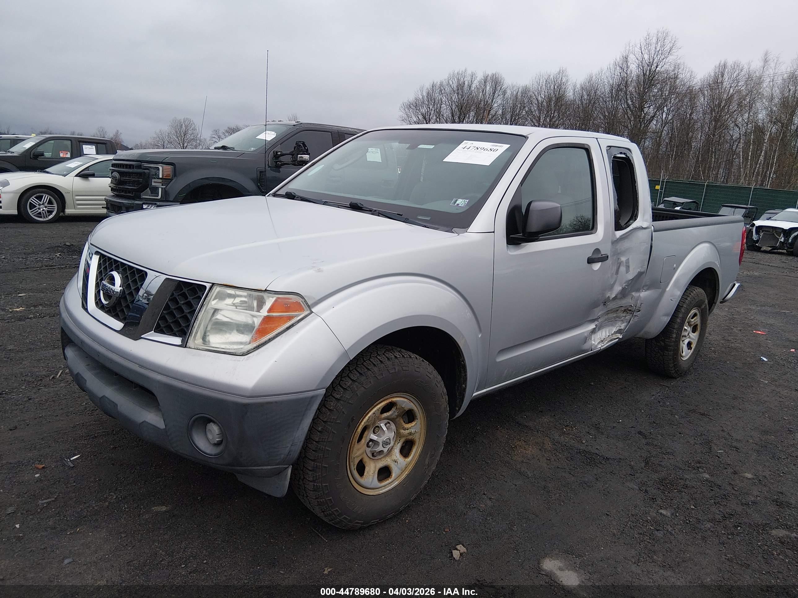 NISSAN FRONTIER image 2