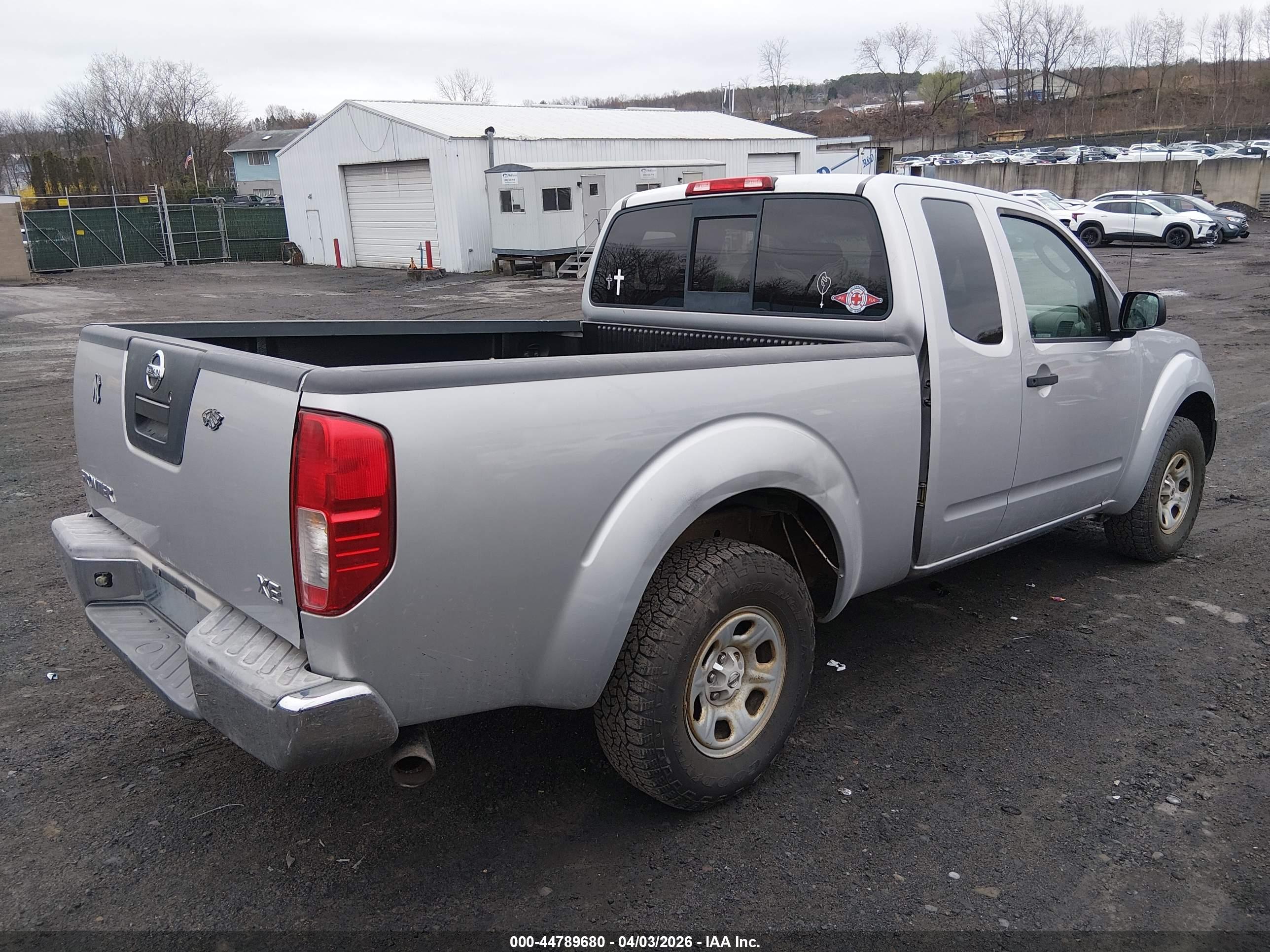 NISSAN FRONTIER image 4