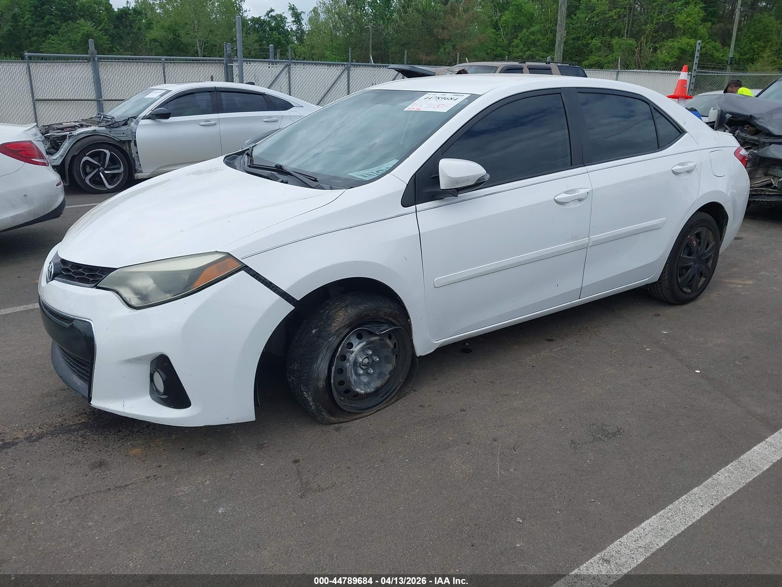 TOYOTA COROLLA image 2