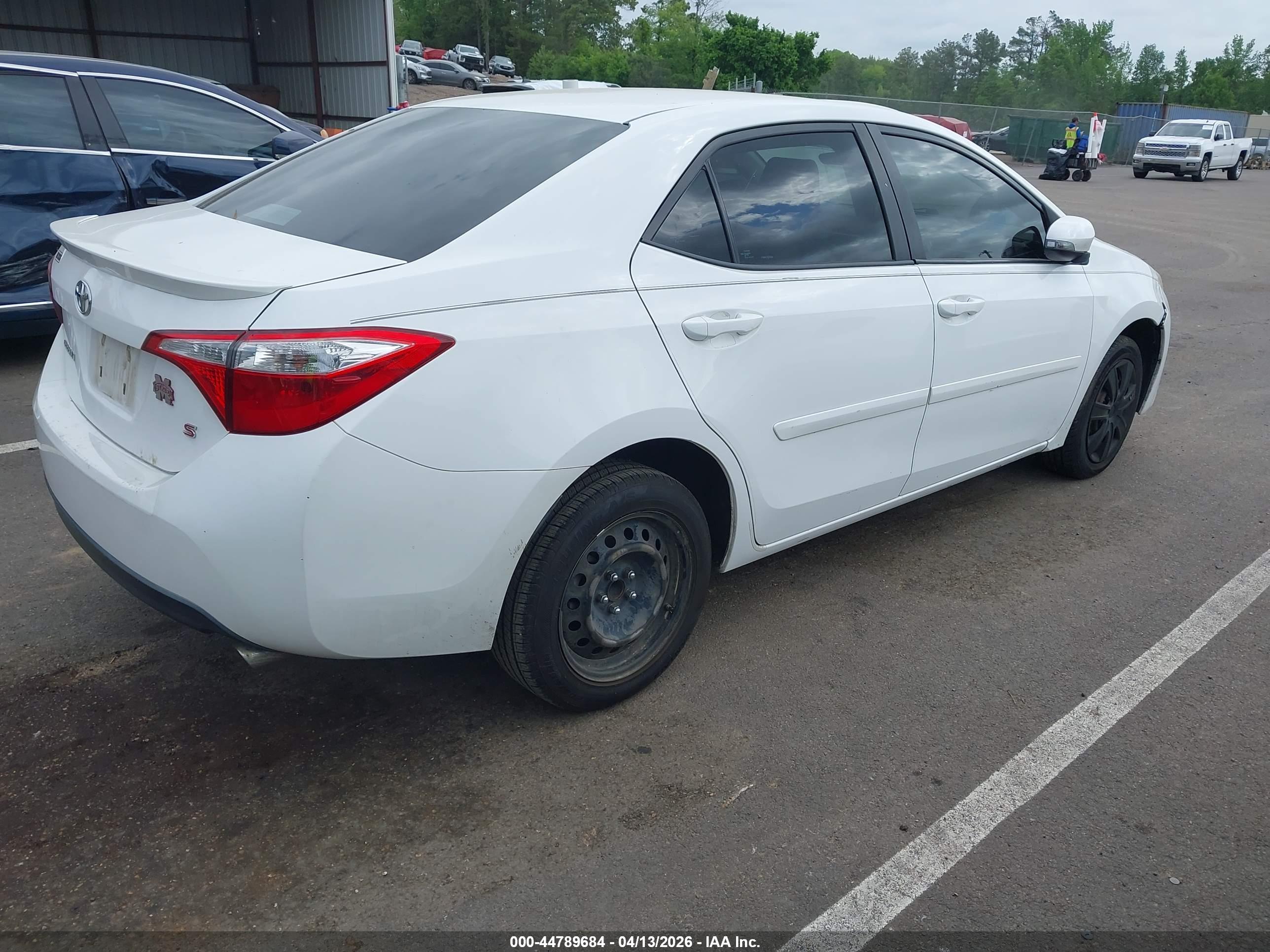 TOYOTA COROLLA image 4