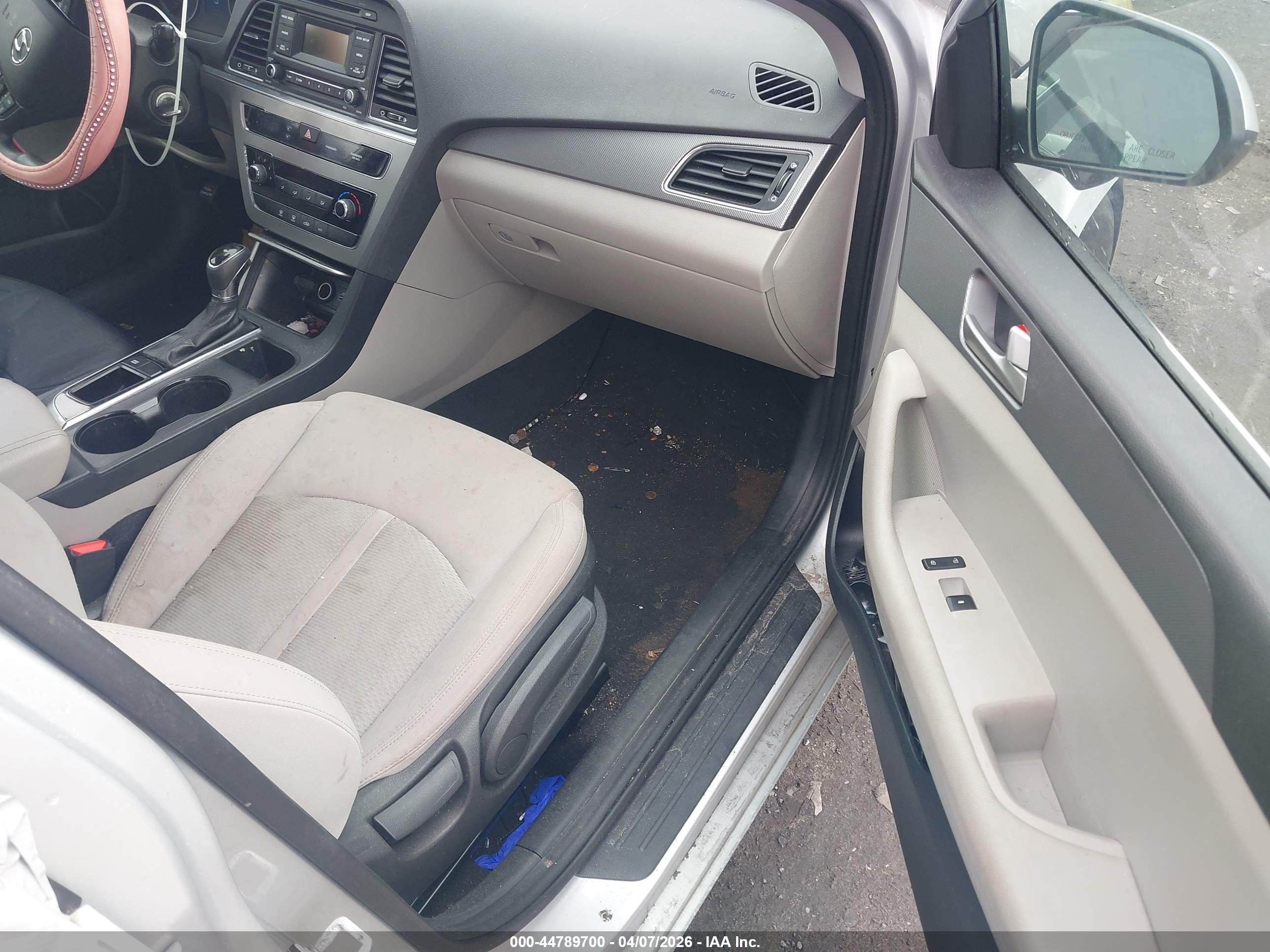 HYUNDAI SONATA image 5