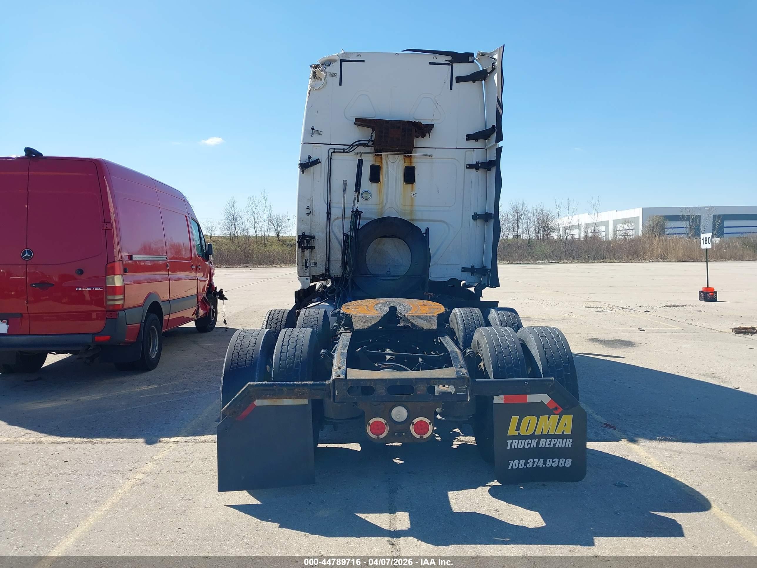 FREIGHTLINER CASCADIA image 8