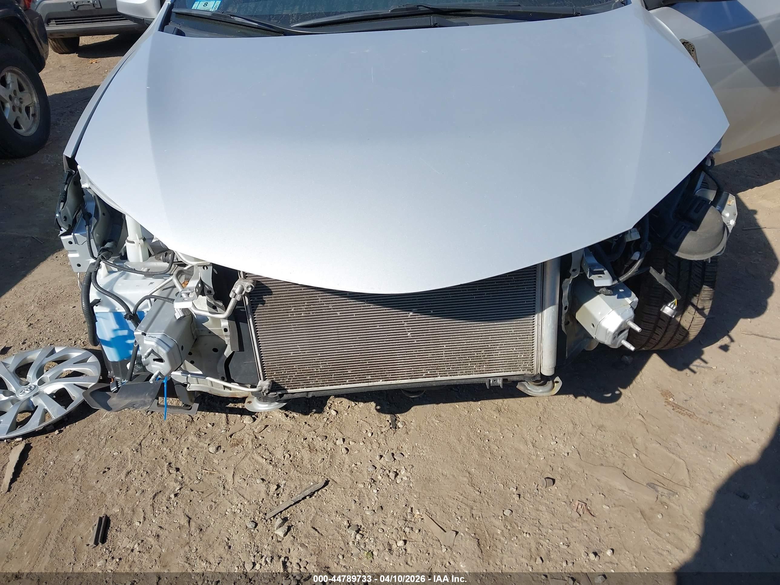 TOYOTA COROLLA image 6