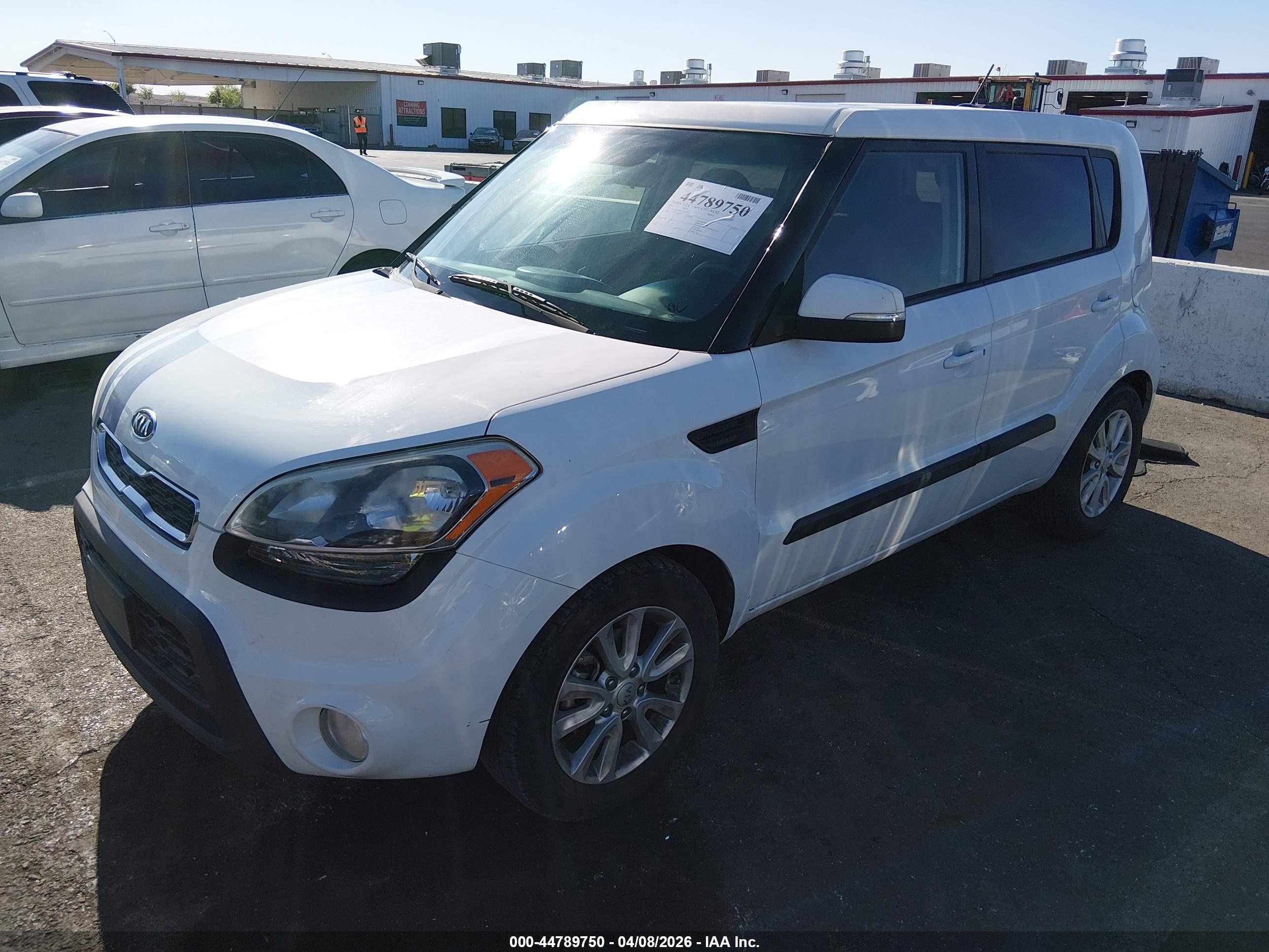 KIA SOUL image 2