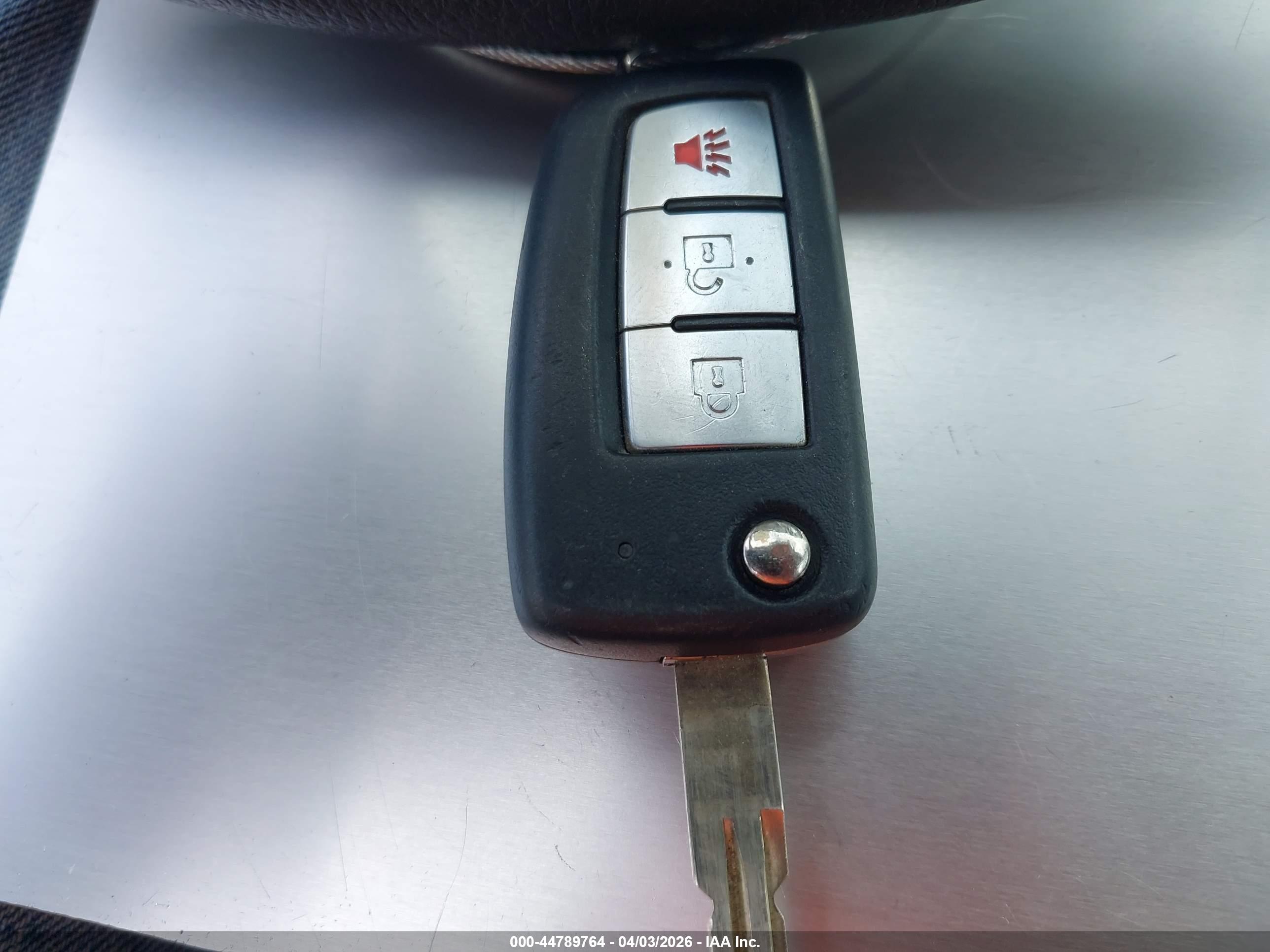 NISSAN ROGUE image 11