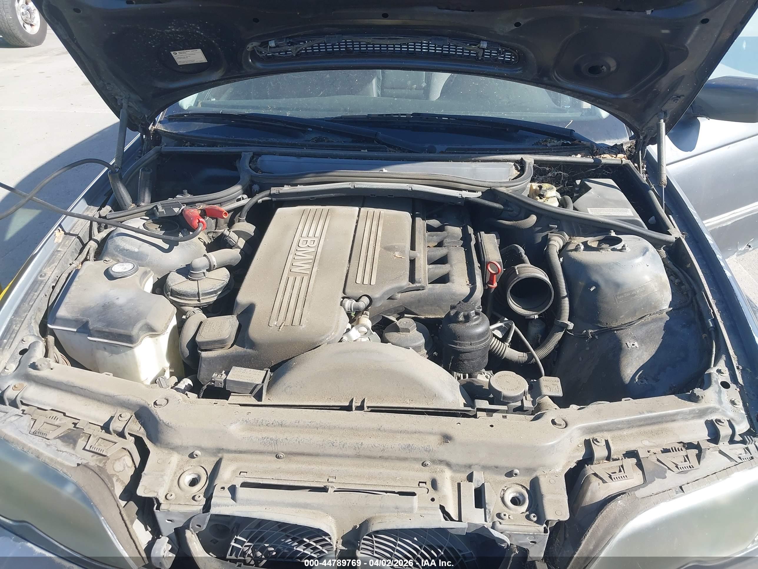 BMW 325IT image 10