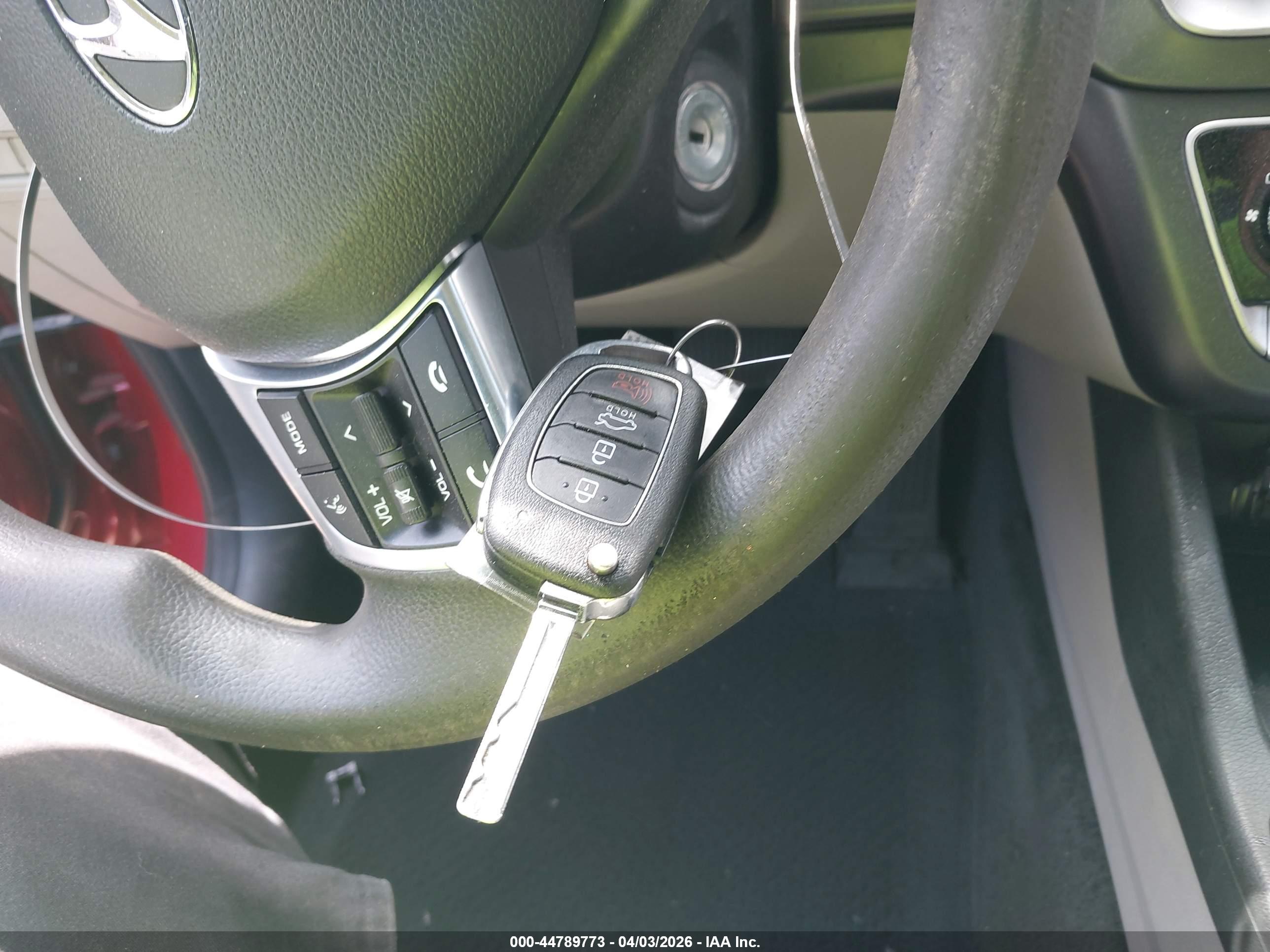 HYUNDAI SONATA image 11