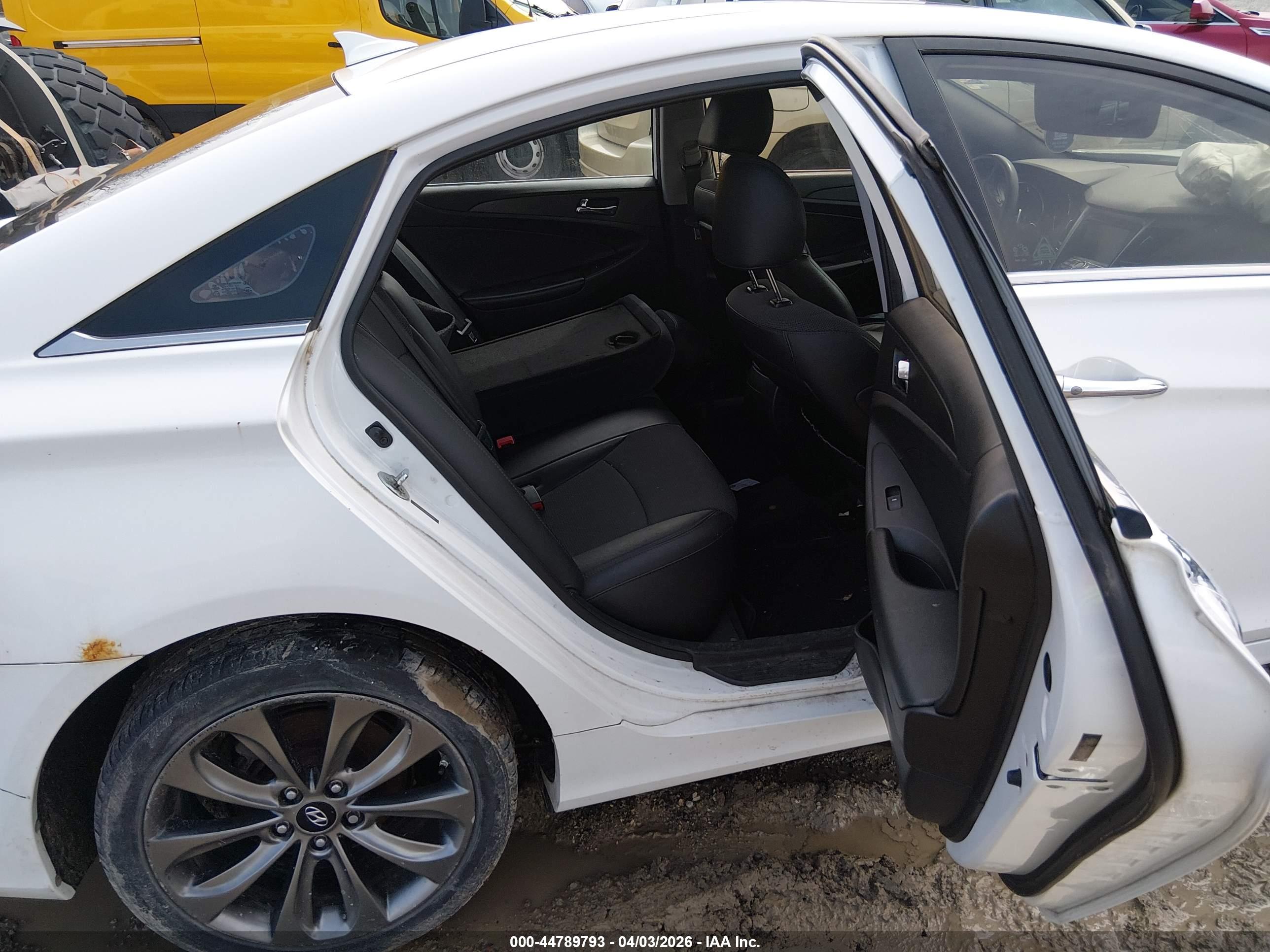 HYUNDAI SONATA image 8