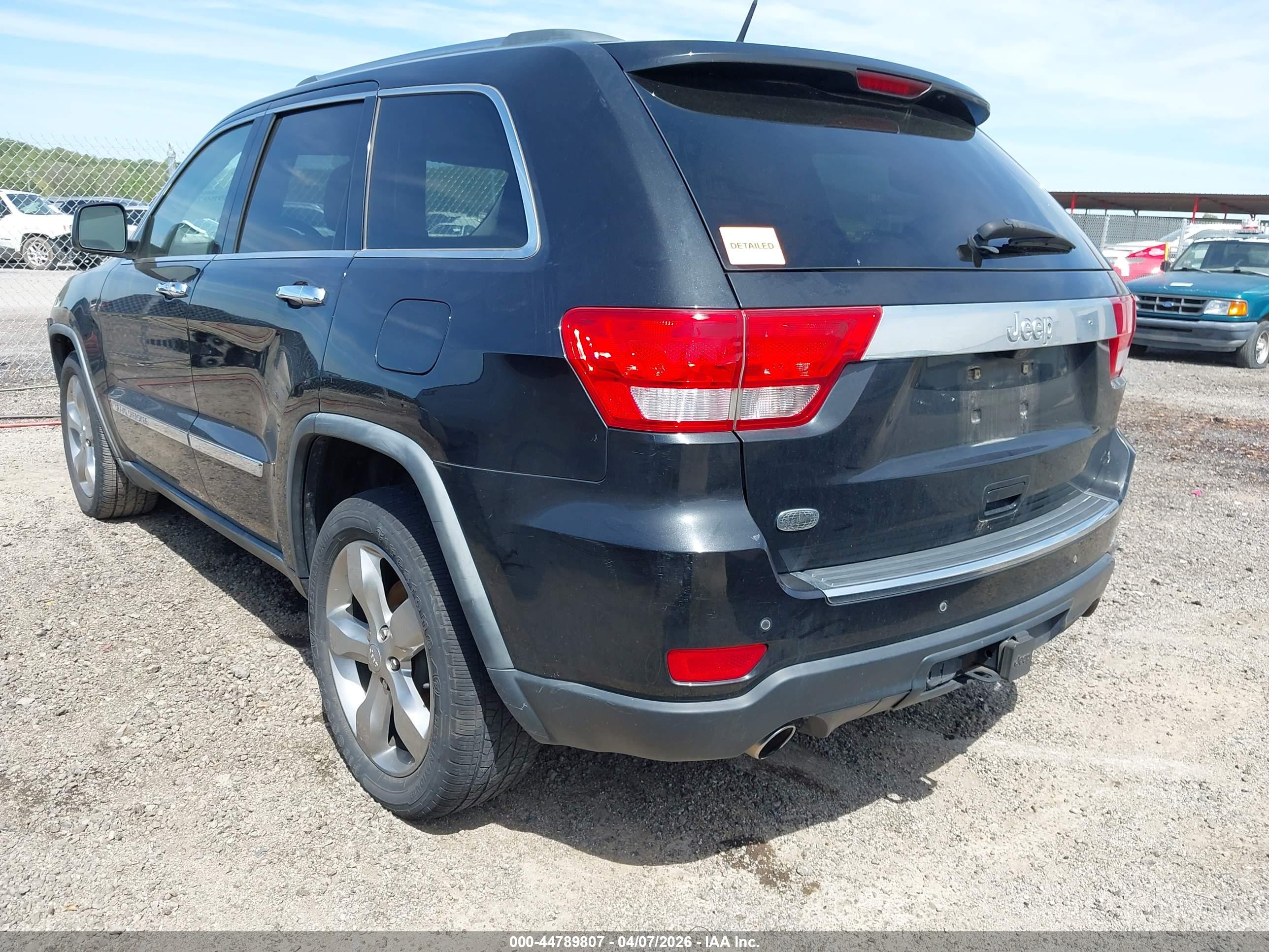 JEEP GRAND image 3