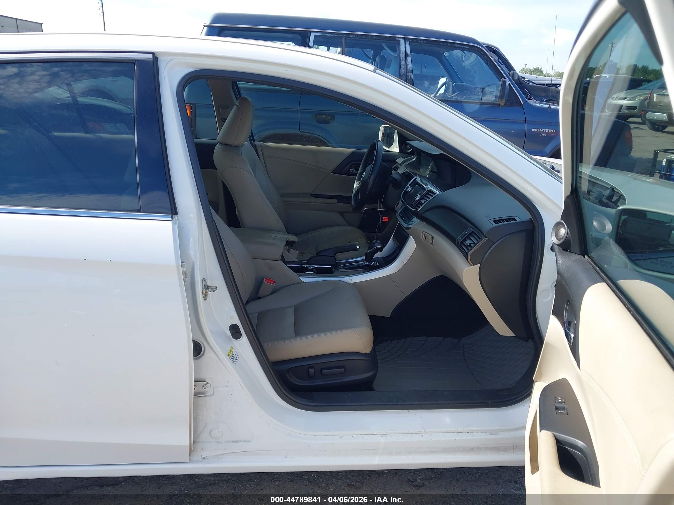 HONDA ACCORD image 5