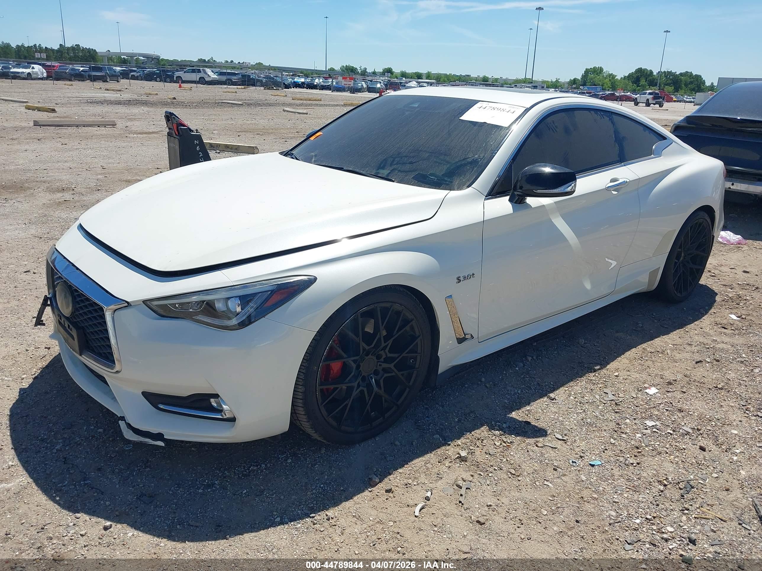 INFINITI Q60 image 2