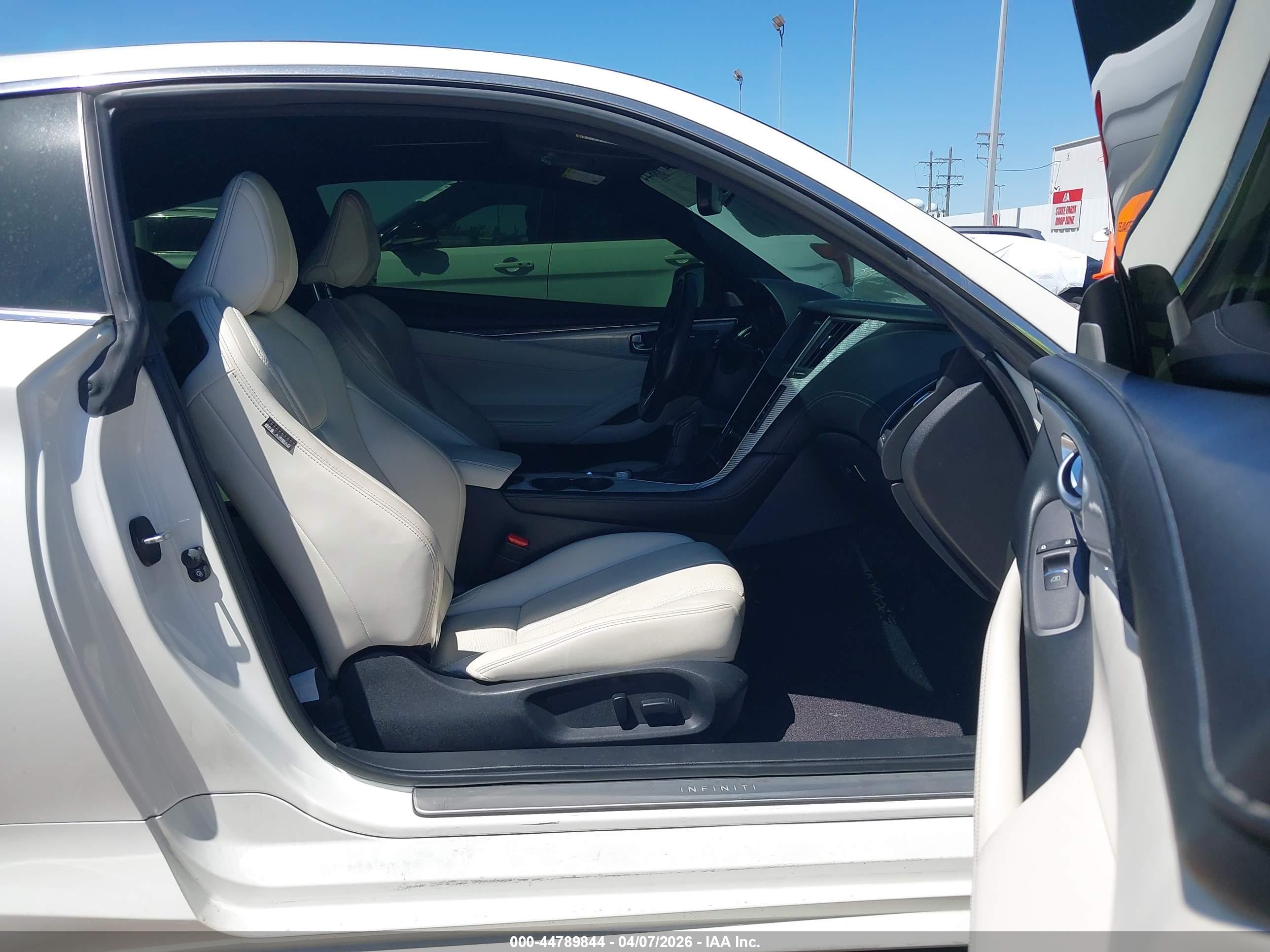 INFINITI Q60 image 5