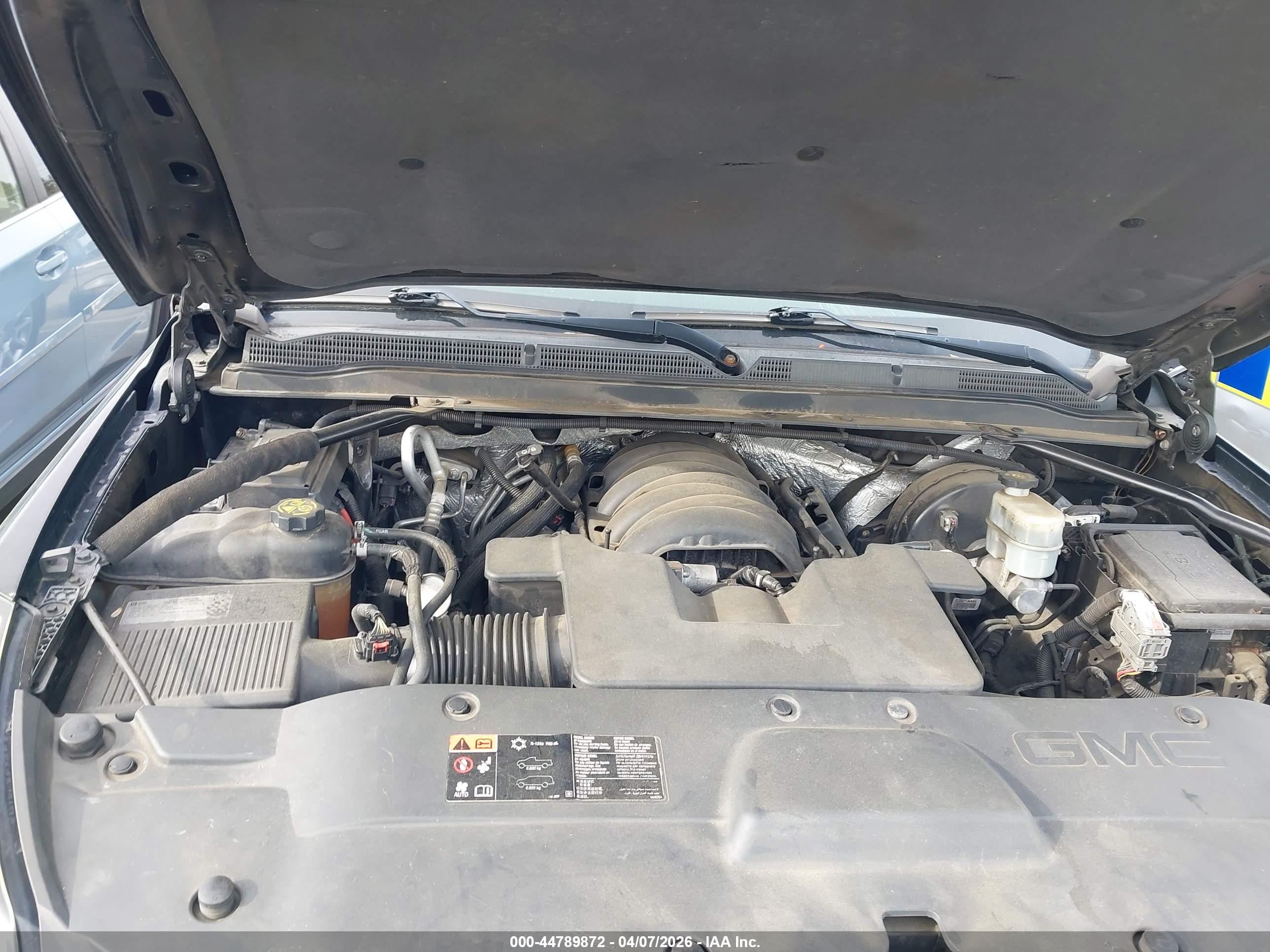 GMC YUKON image 10