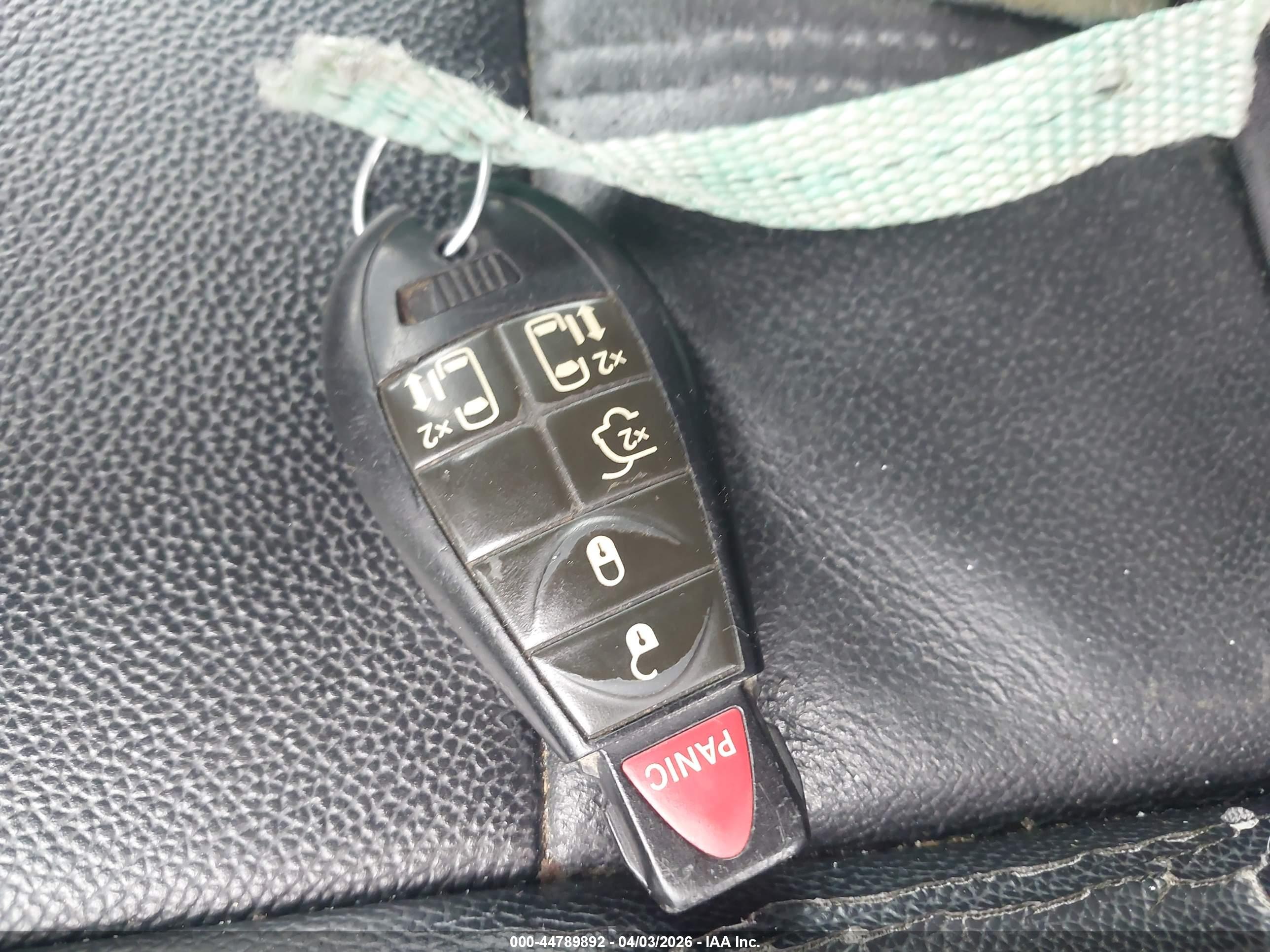 CHRYSLER TOWN image 11