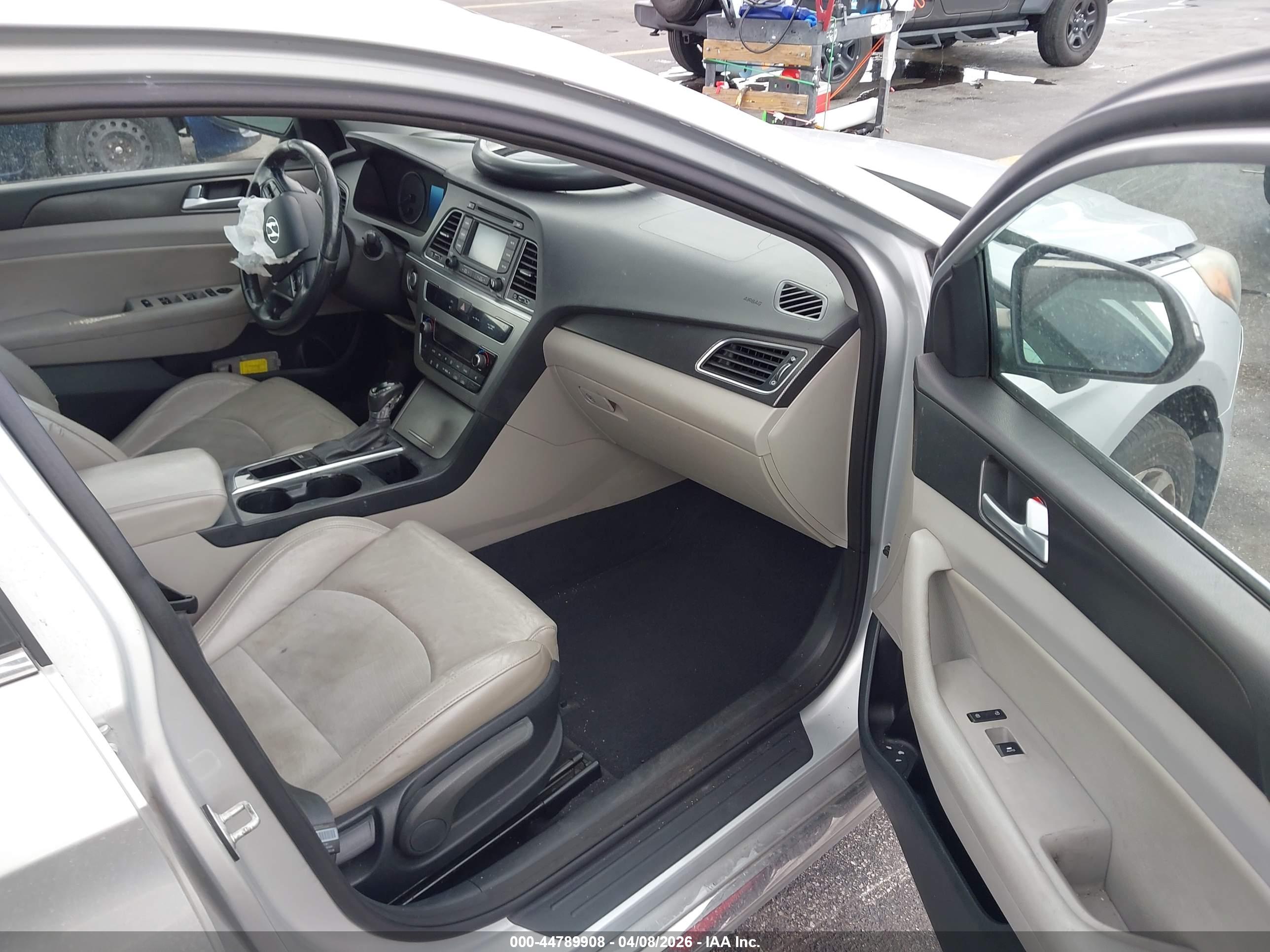 HYUNDAI SONATA image 5