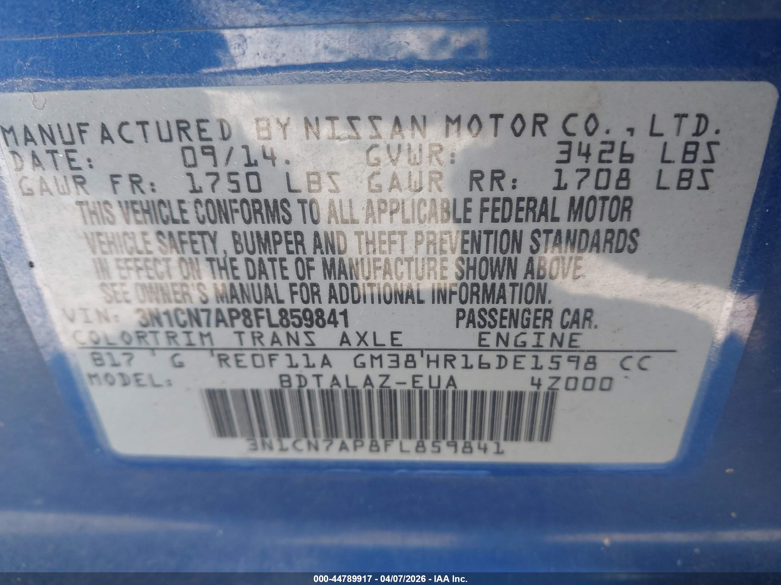 NISSAN VERSA image 9