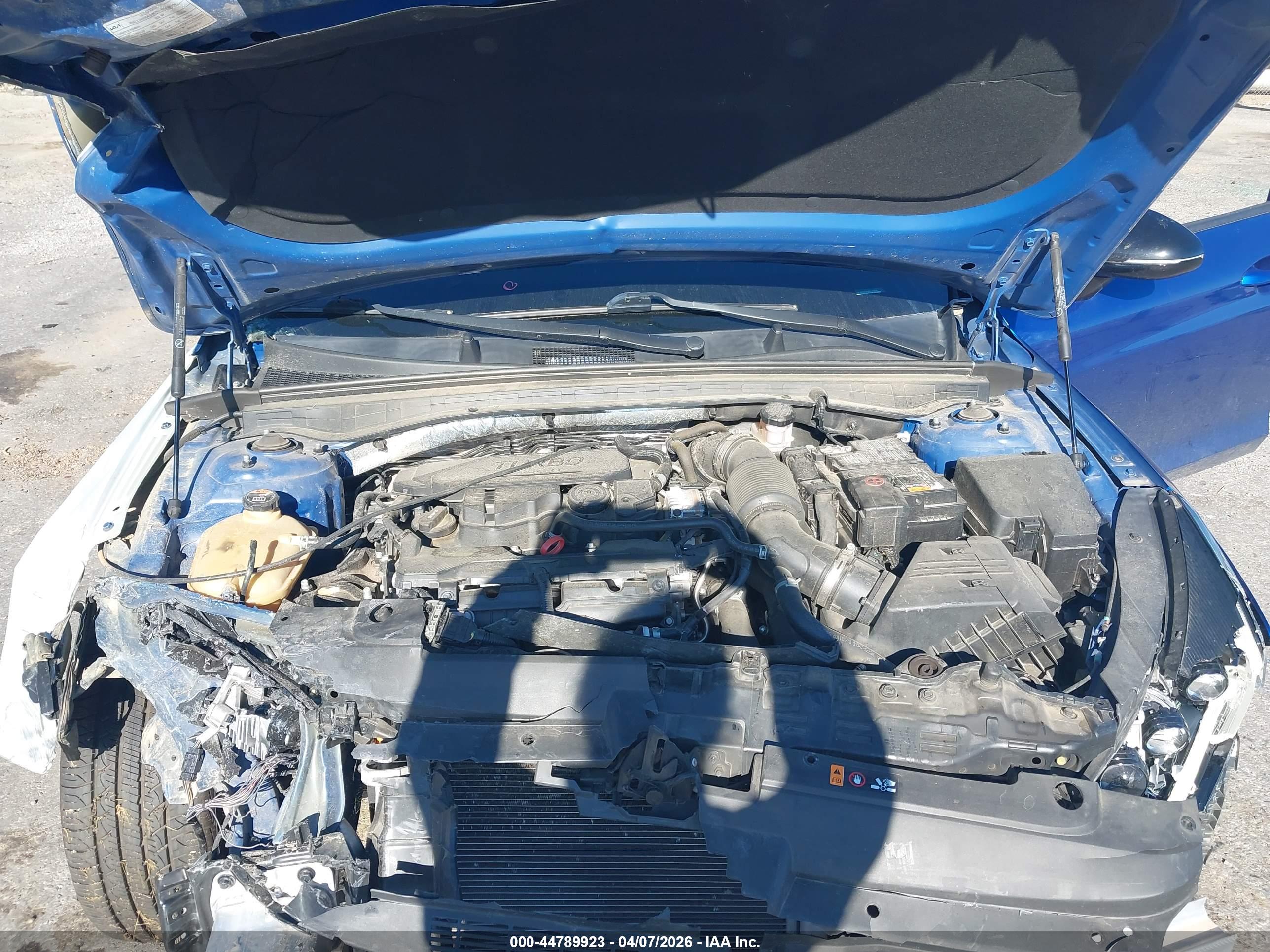 KIA K5 image 10