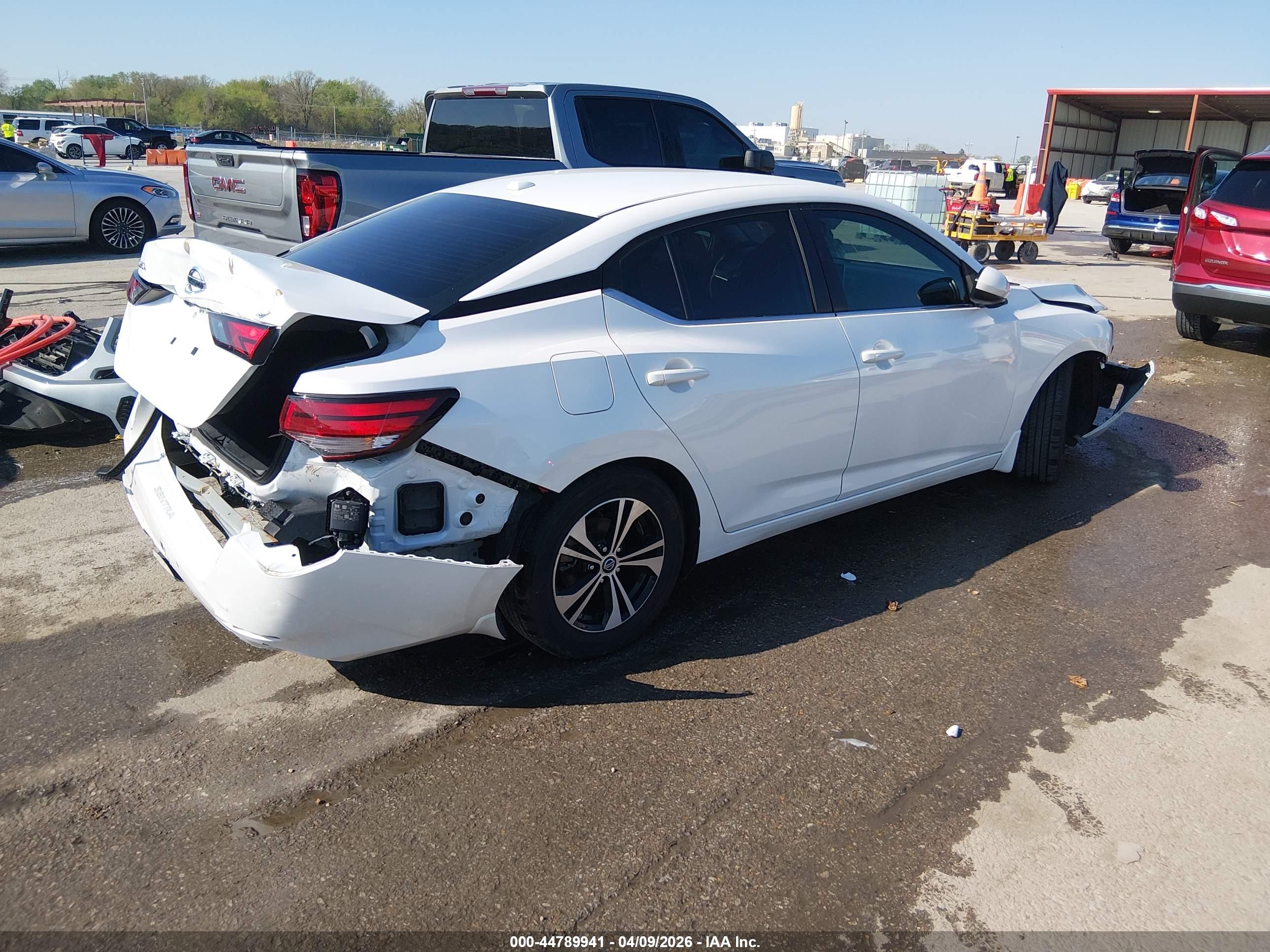 NISSAN SENTRA image 4