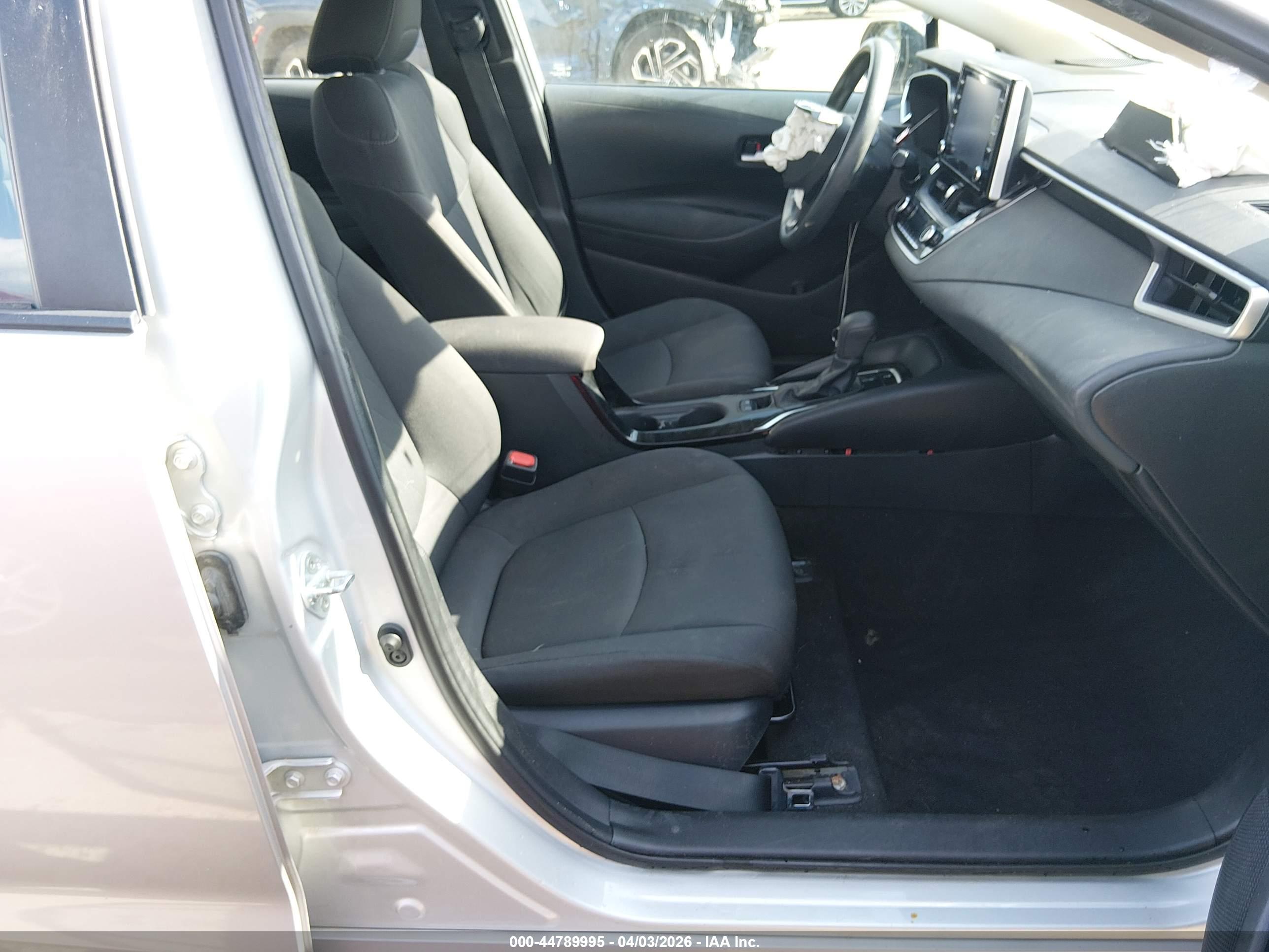 TOYOTA COROLLA image 5