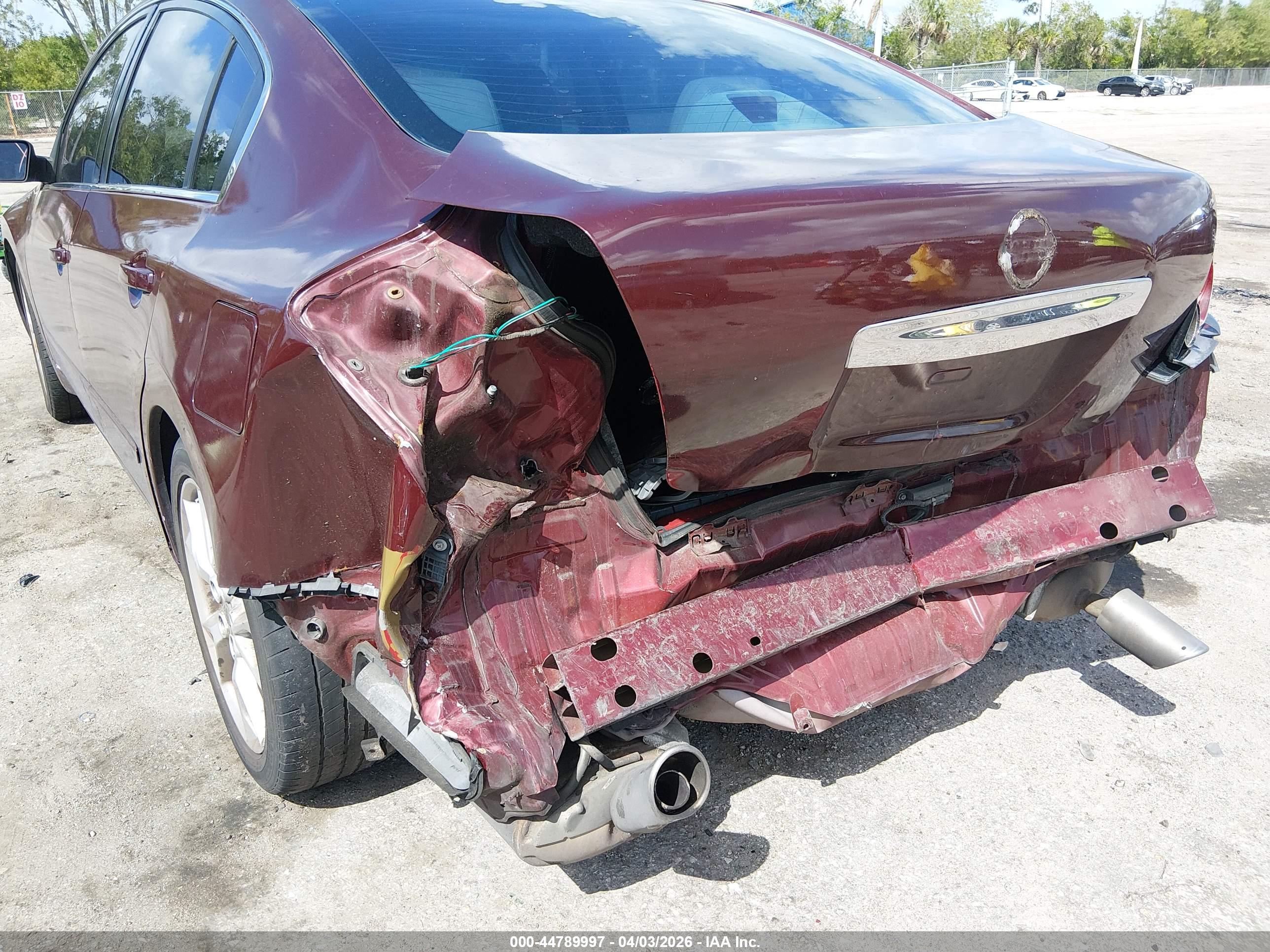 NISSAN ALTIMA image 6