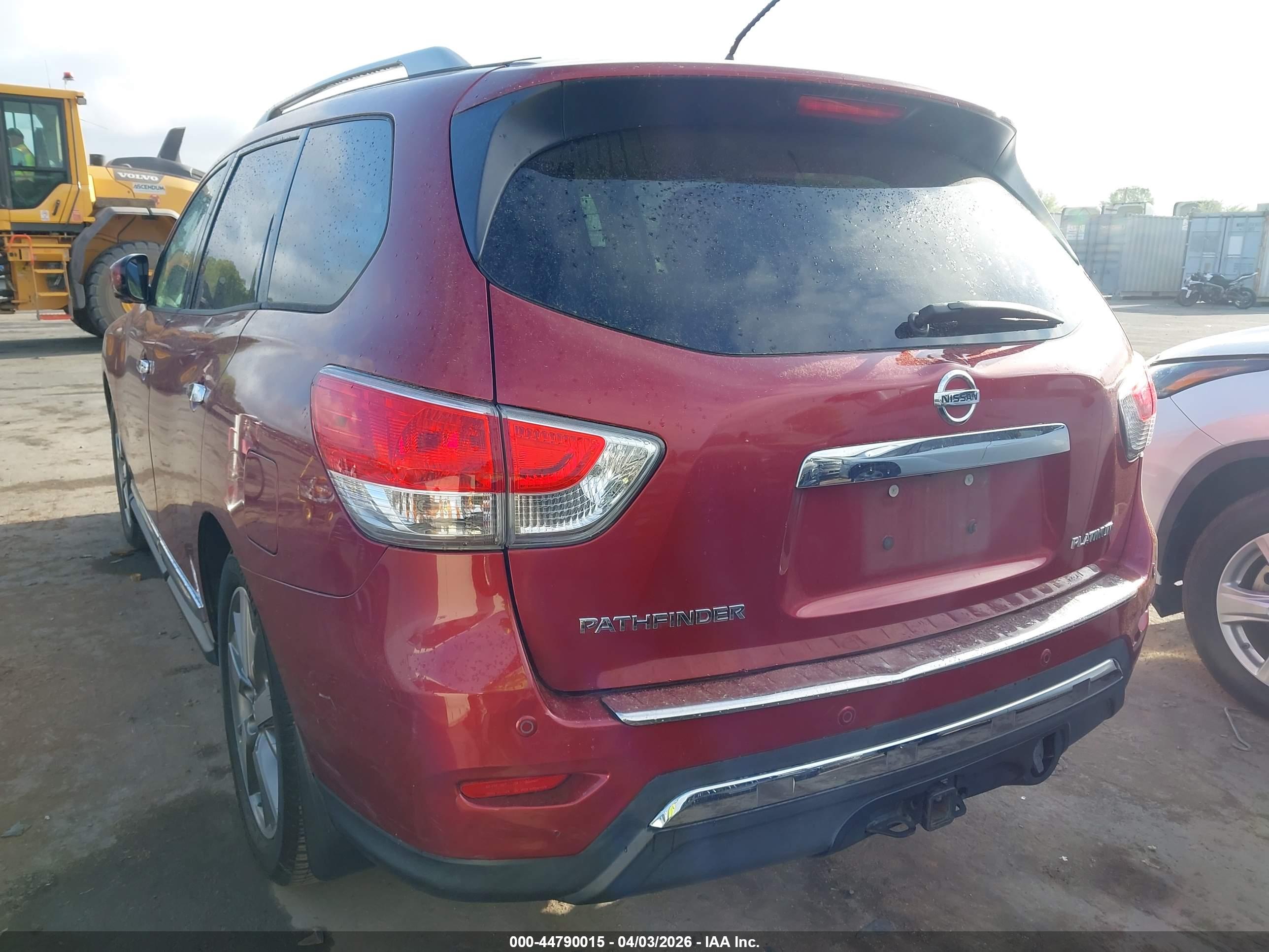 NISSAN PATHFINDER image 6
