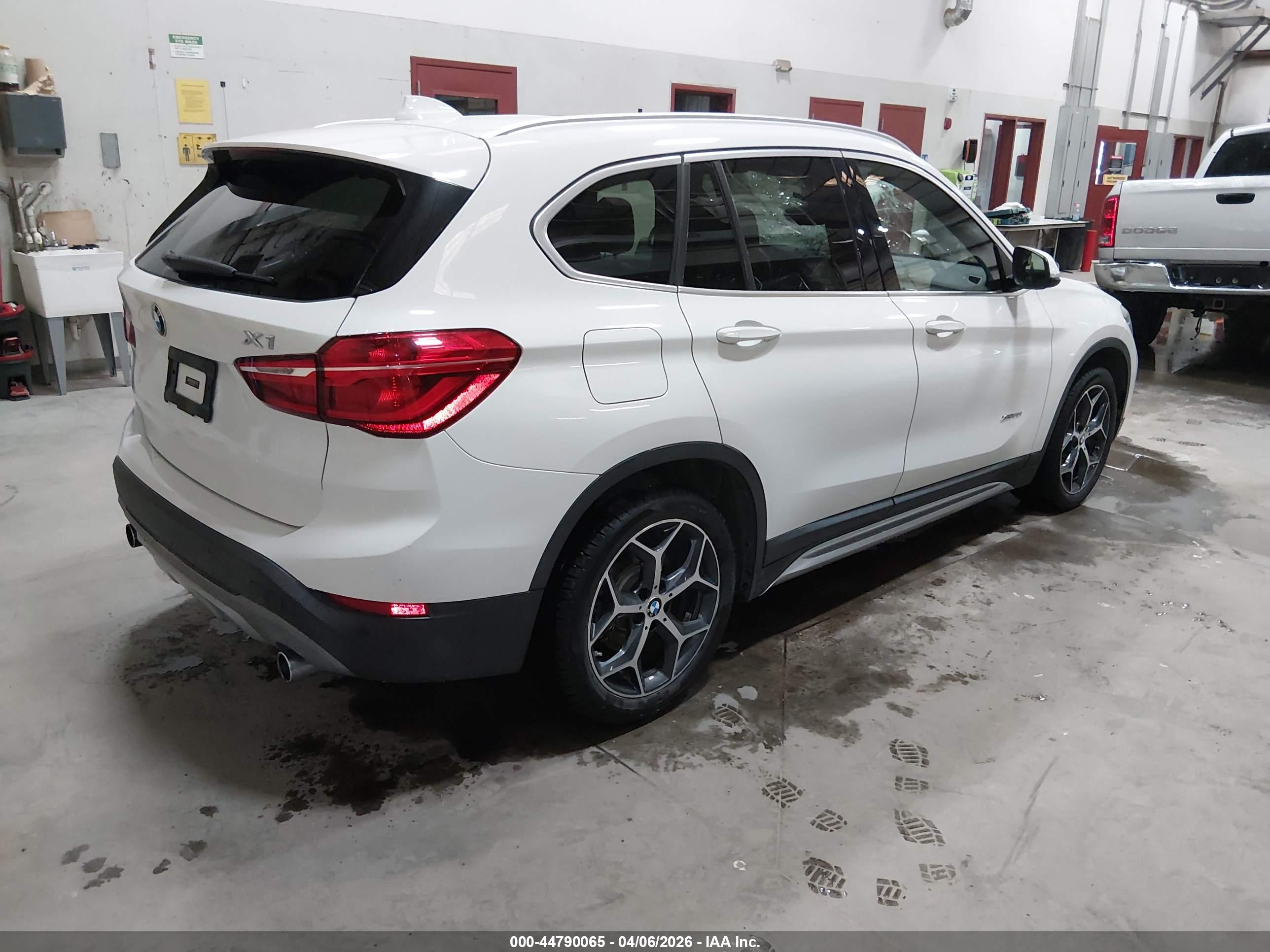 BMW X1 image 4