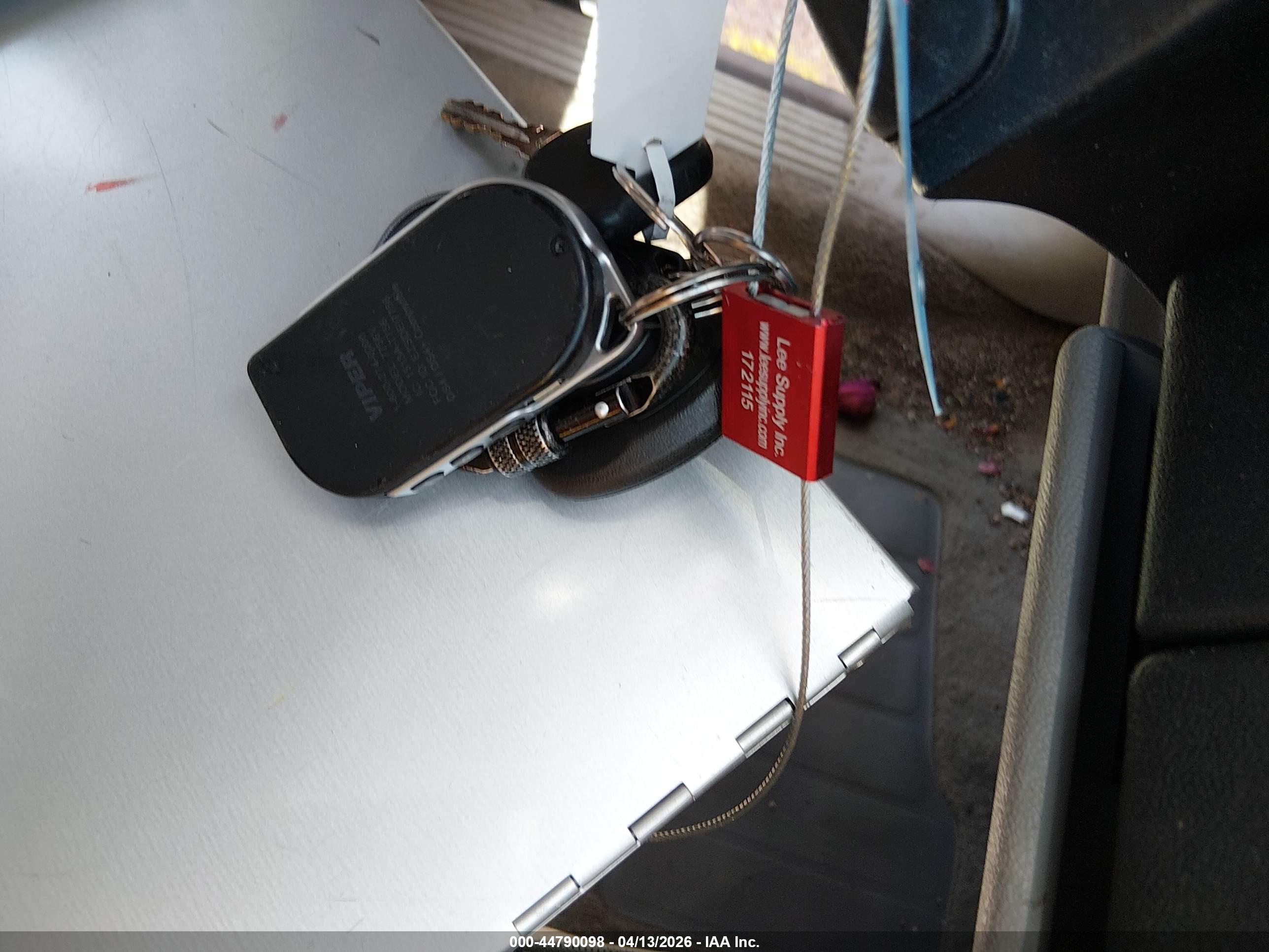CHEVROLET EQUINOX image 11
