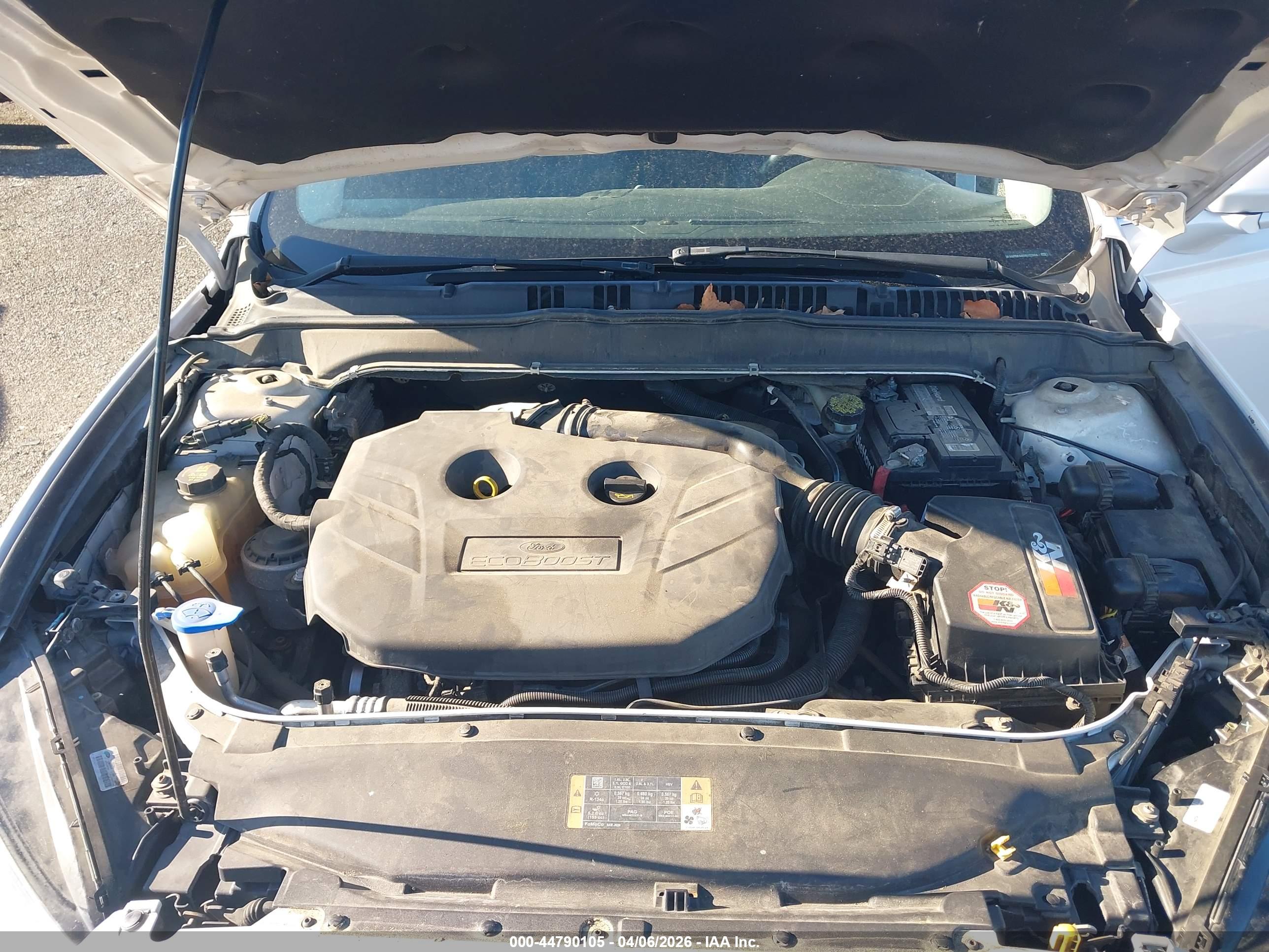 FORD FUSION image 10