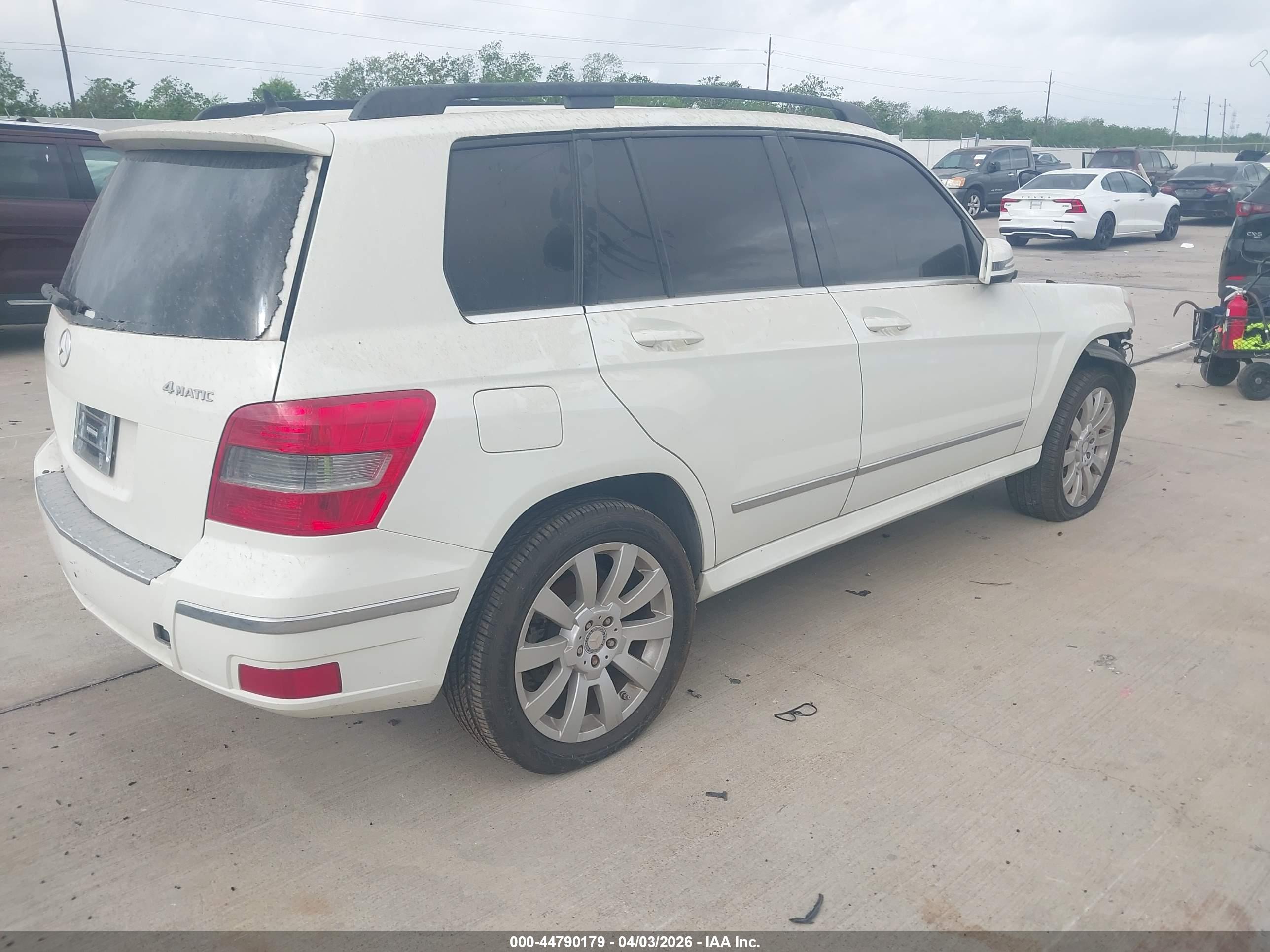 MERCEDES-BENZ GLK image 4