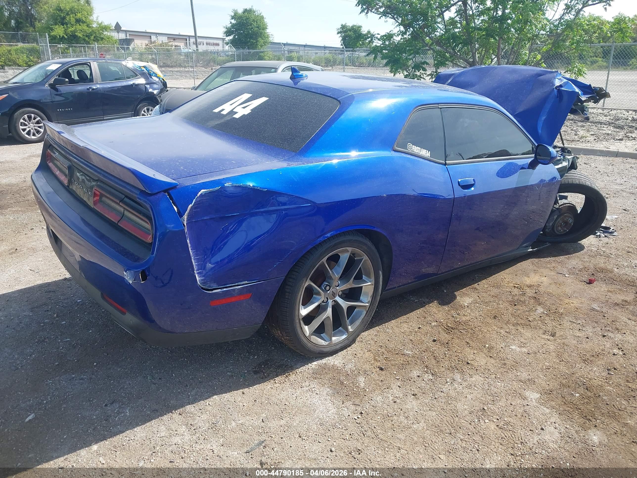 DODGE CHALLENGER image 4
