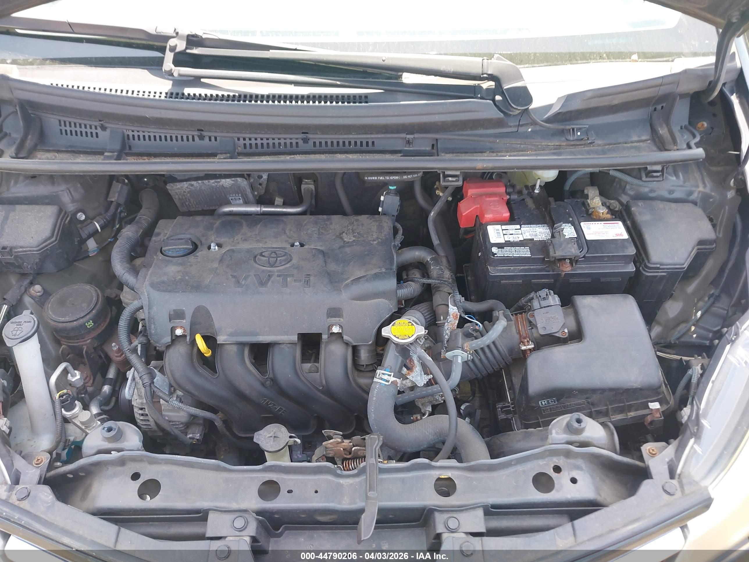 TOYOTA YARIS image 10