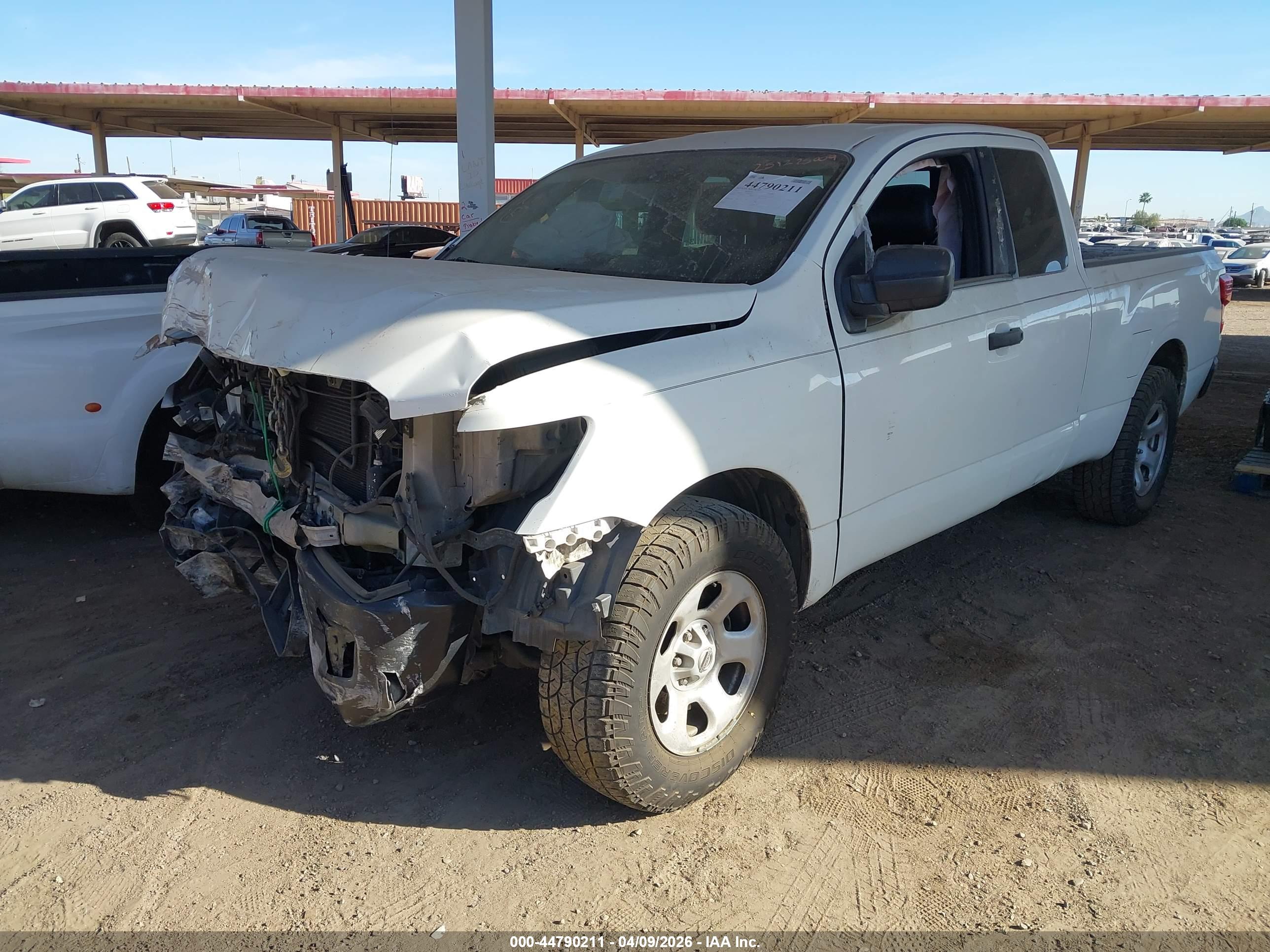 NISSAN TITAN image 2