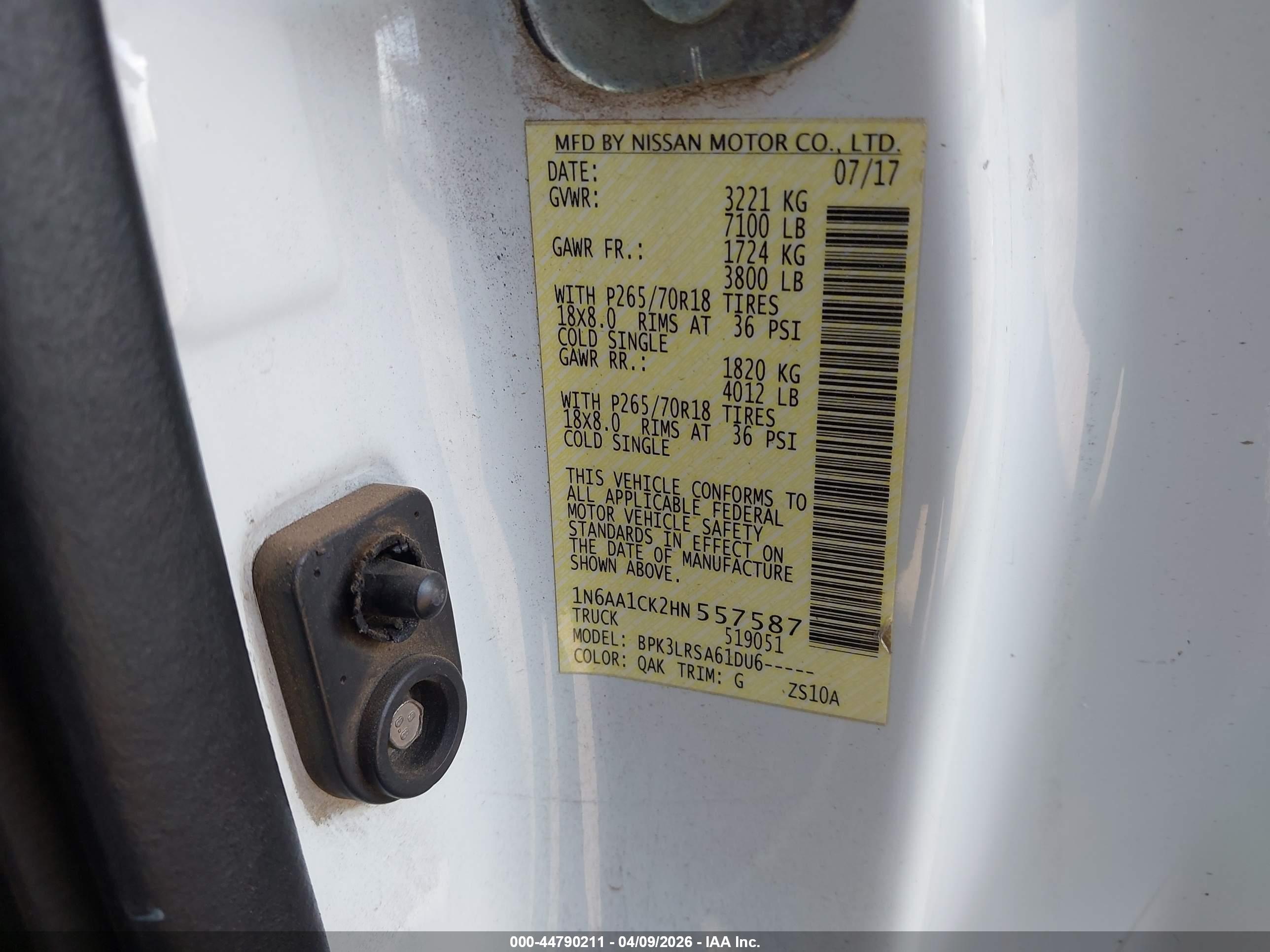 NISSAN TITAN image 9