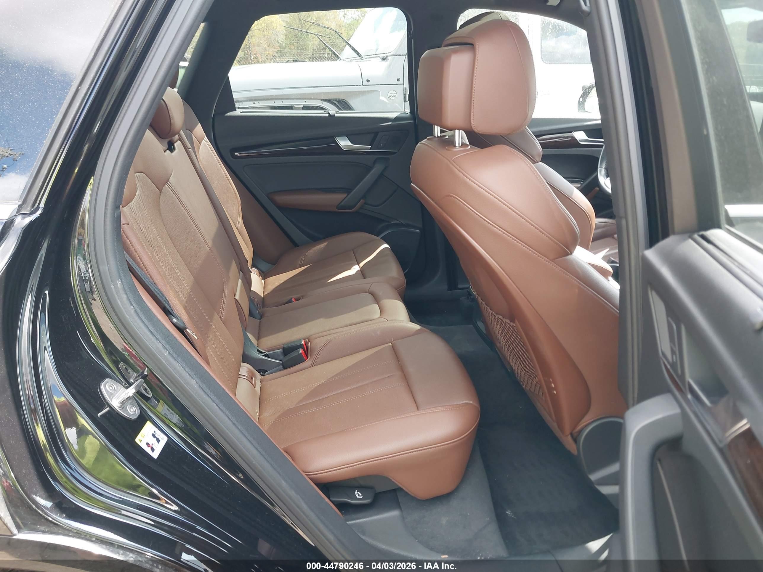 AUDI Q5 image 8