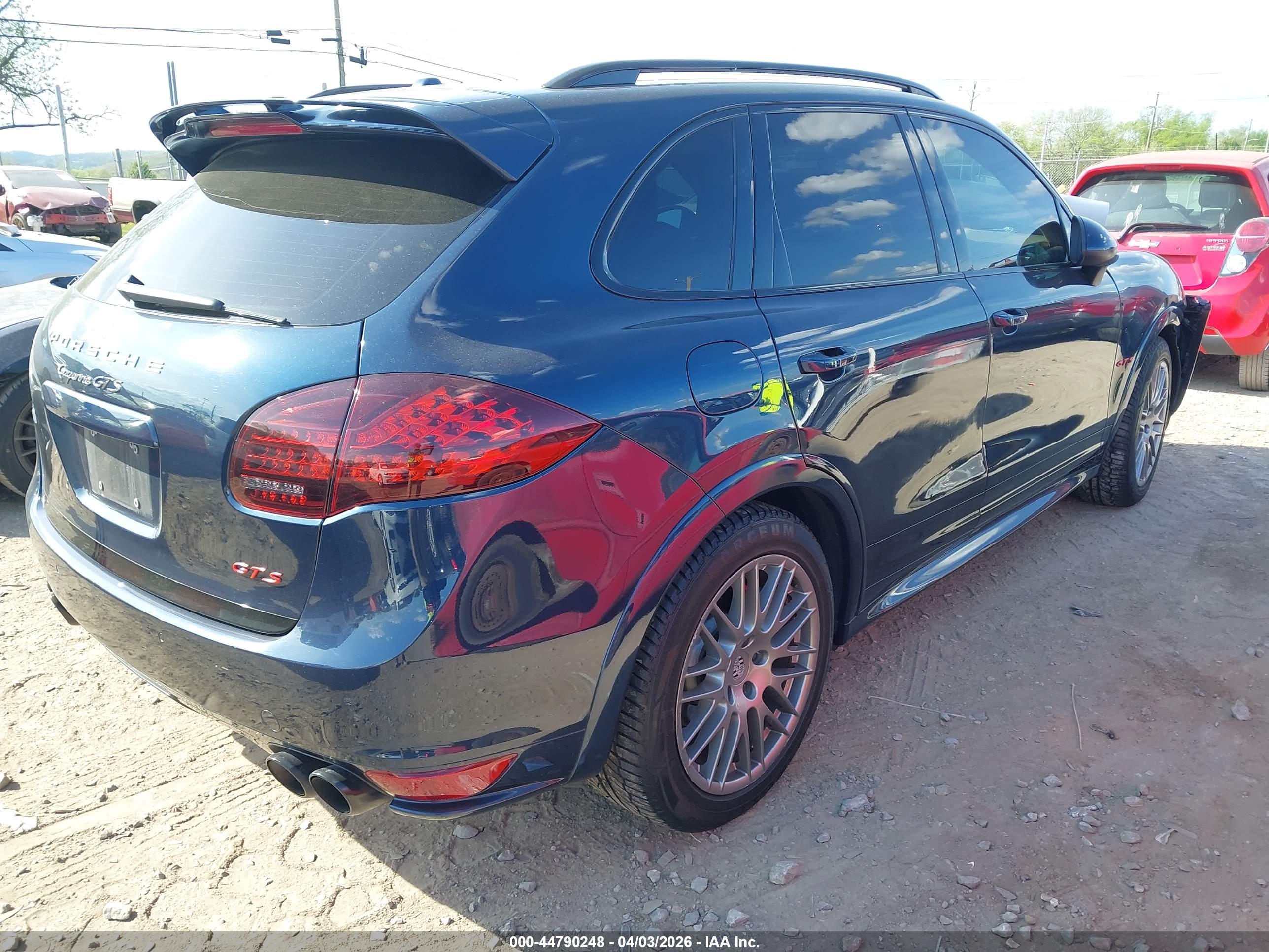 PORSCHE CAYENNE image 4
