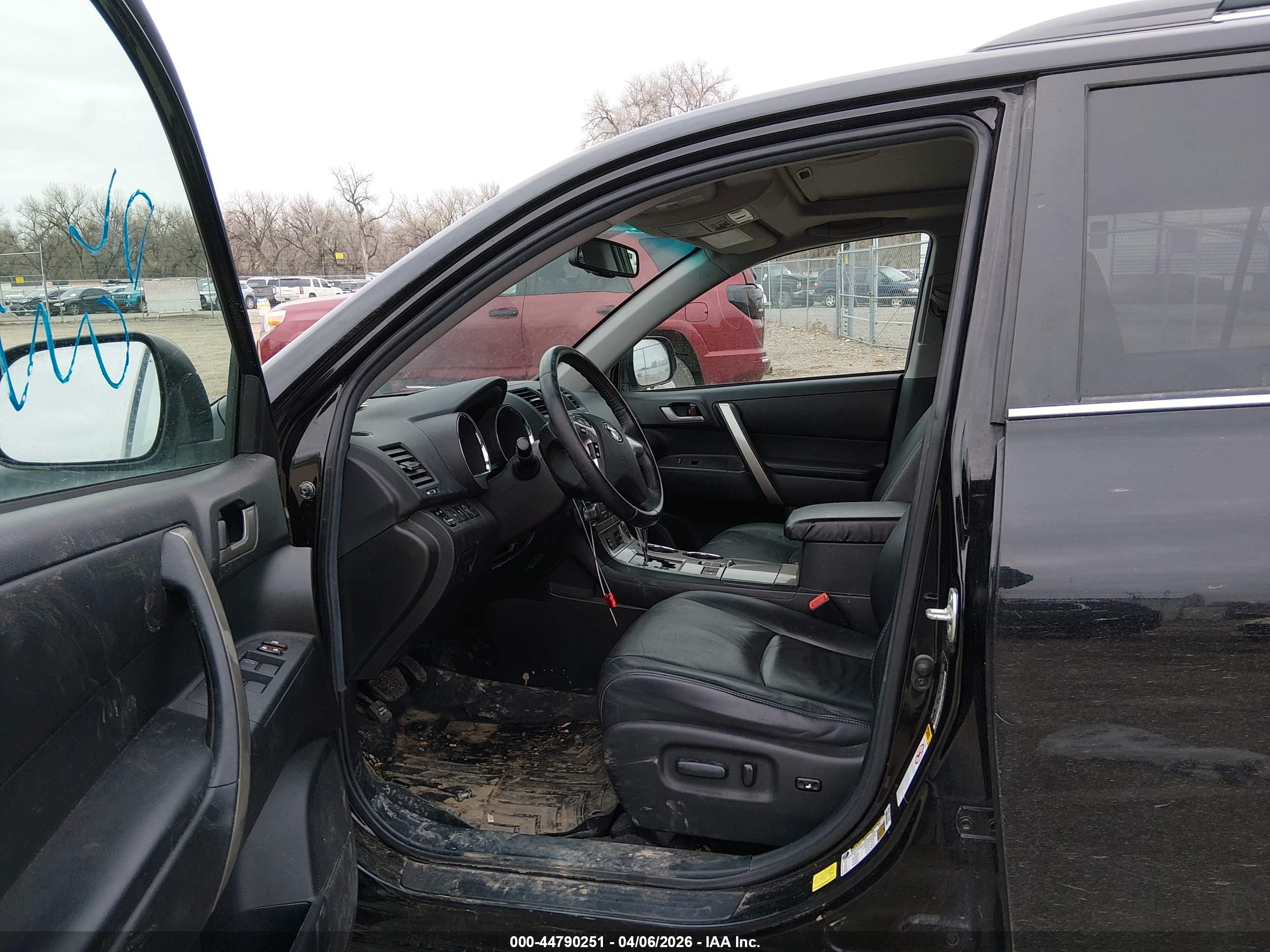 TOYOTA HIGHLANDER image 5