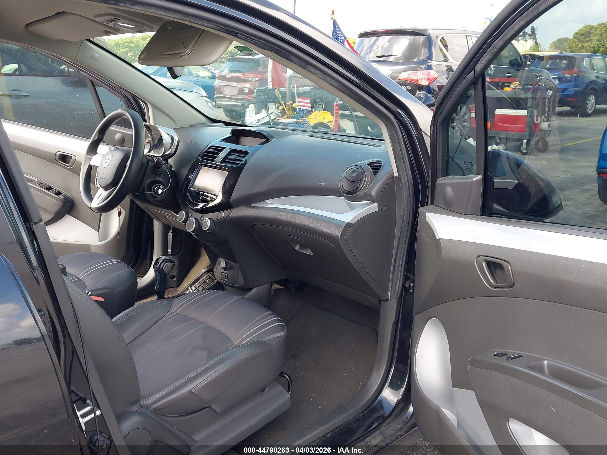 CHEVROLET SPARK image 5
