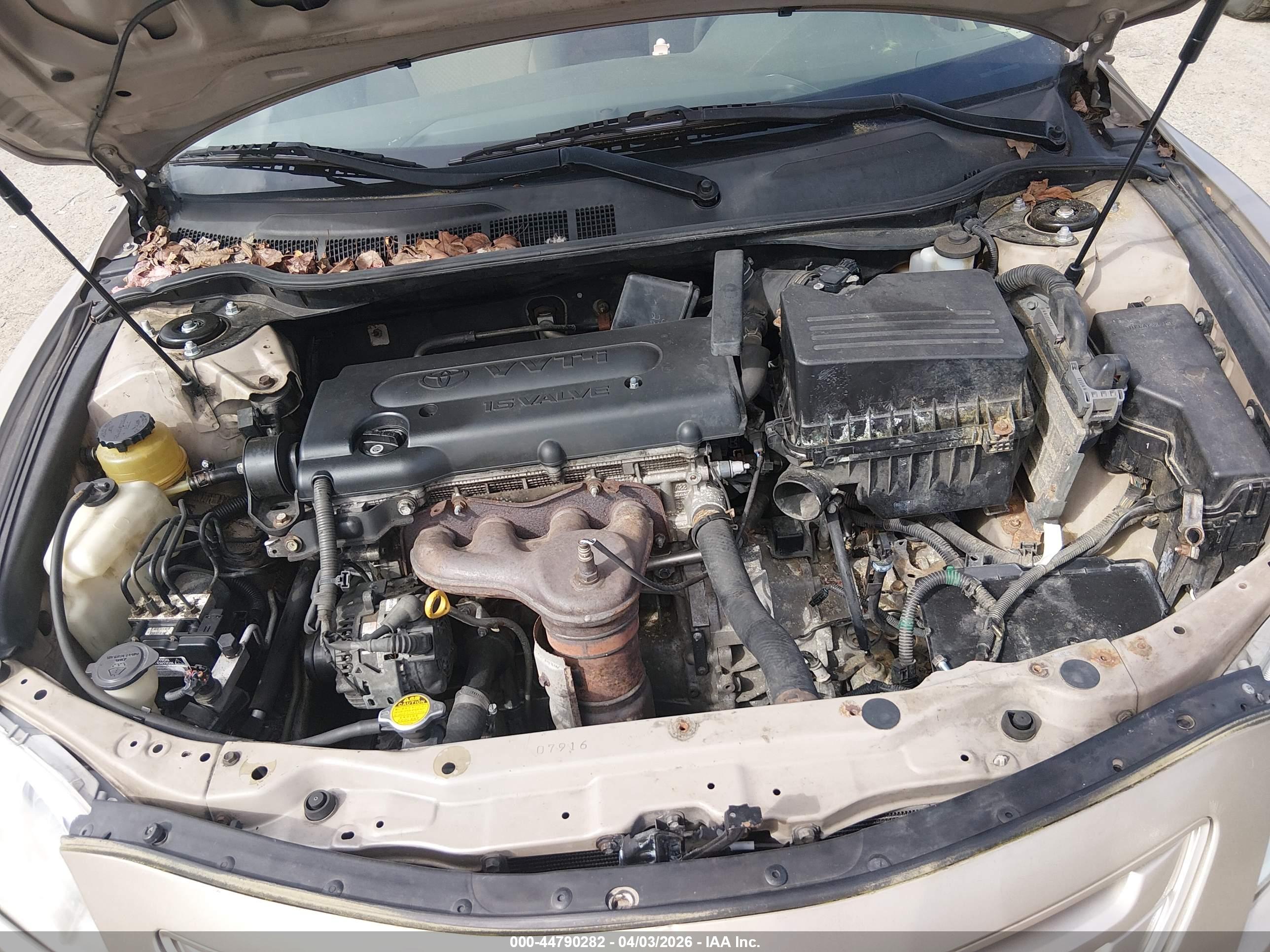 TOYOTA CAMRY image 10