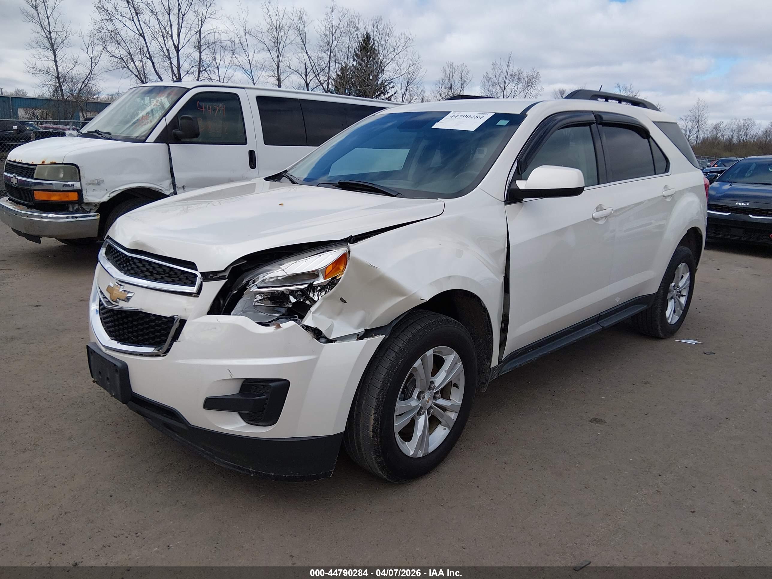 CHEVROLET EQUINOX image 2