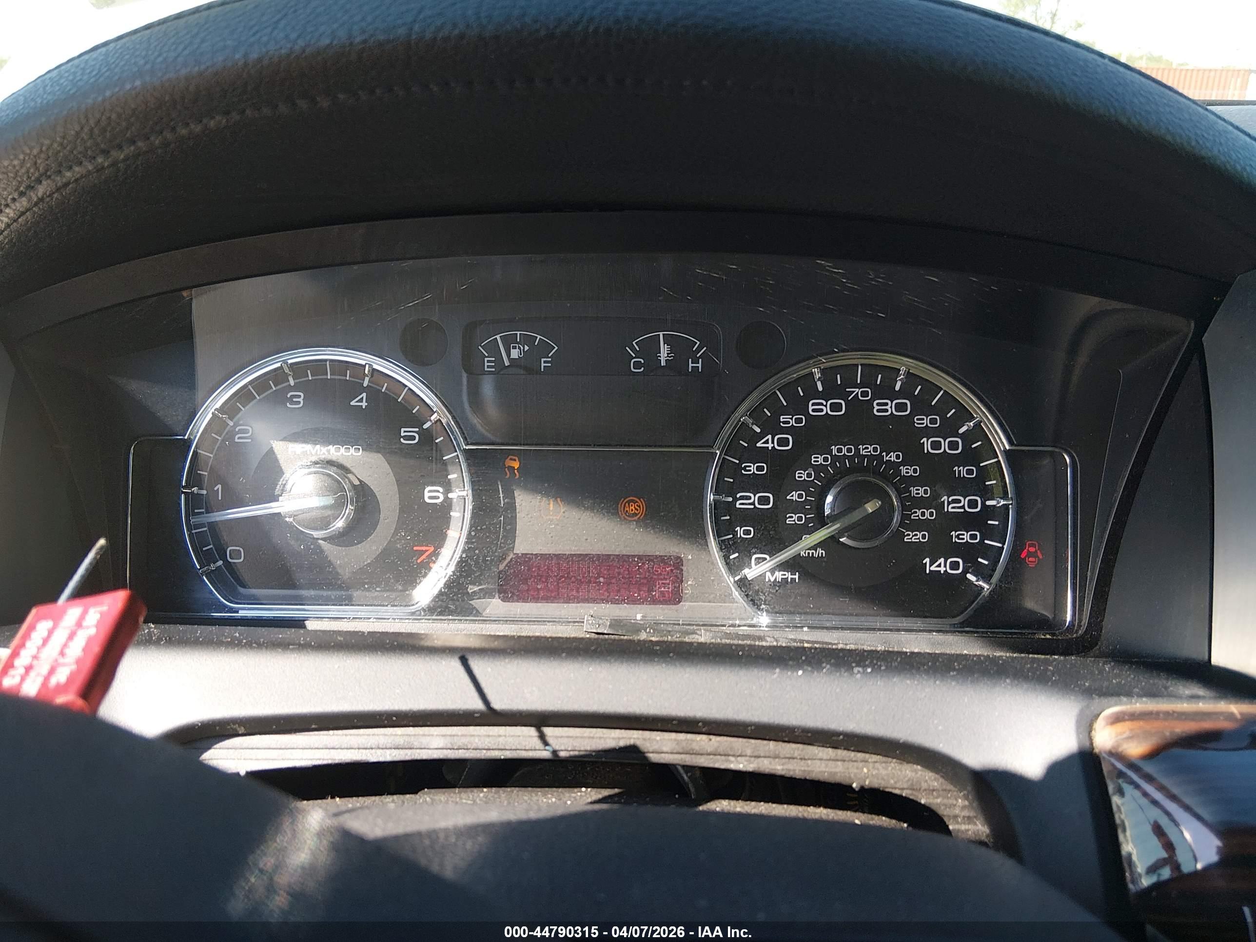 LINCOLN MKS image 7