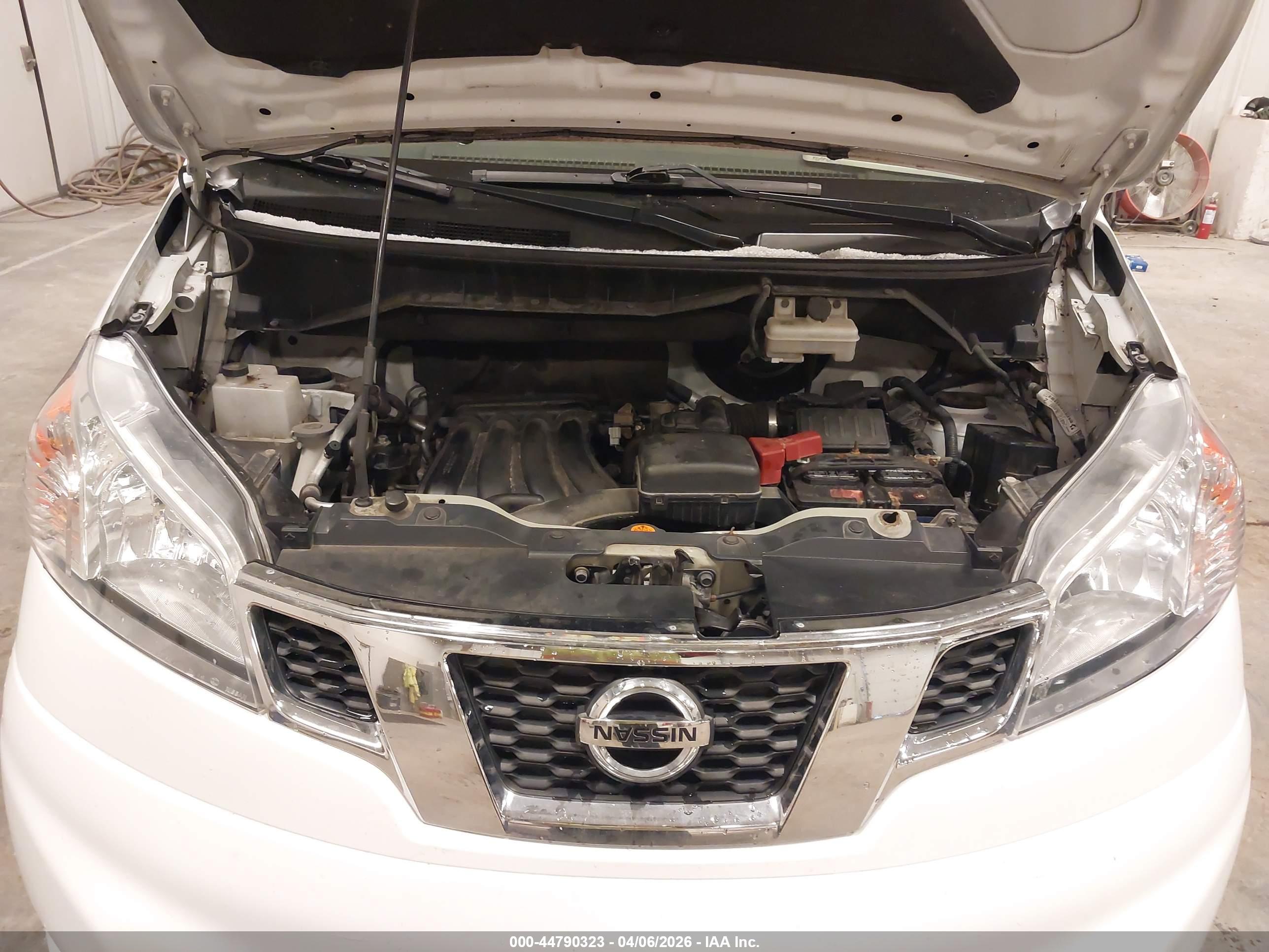 NISSAN NV200 image 10