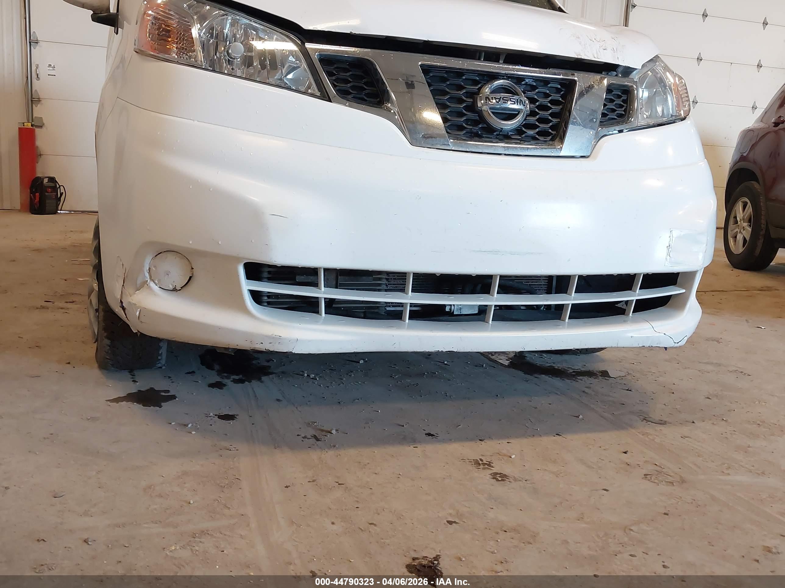 NISSAN NV200 image 6