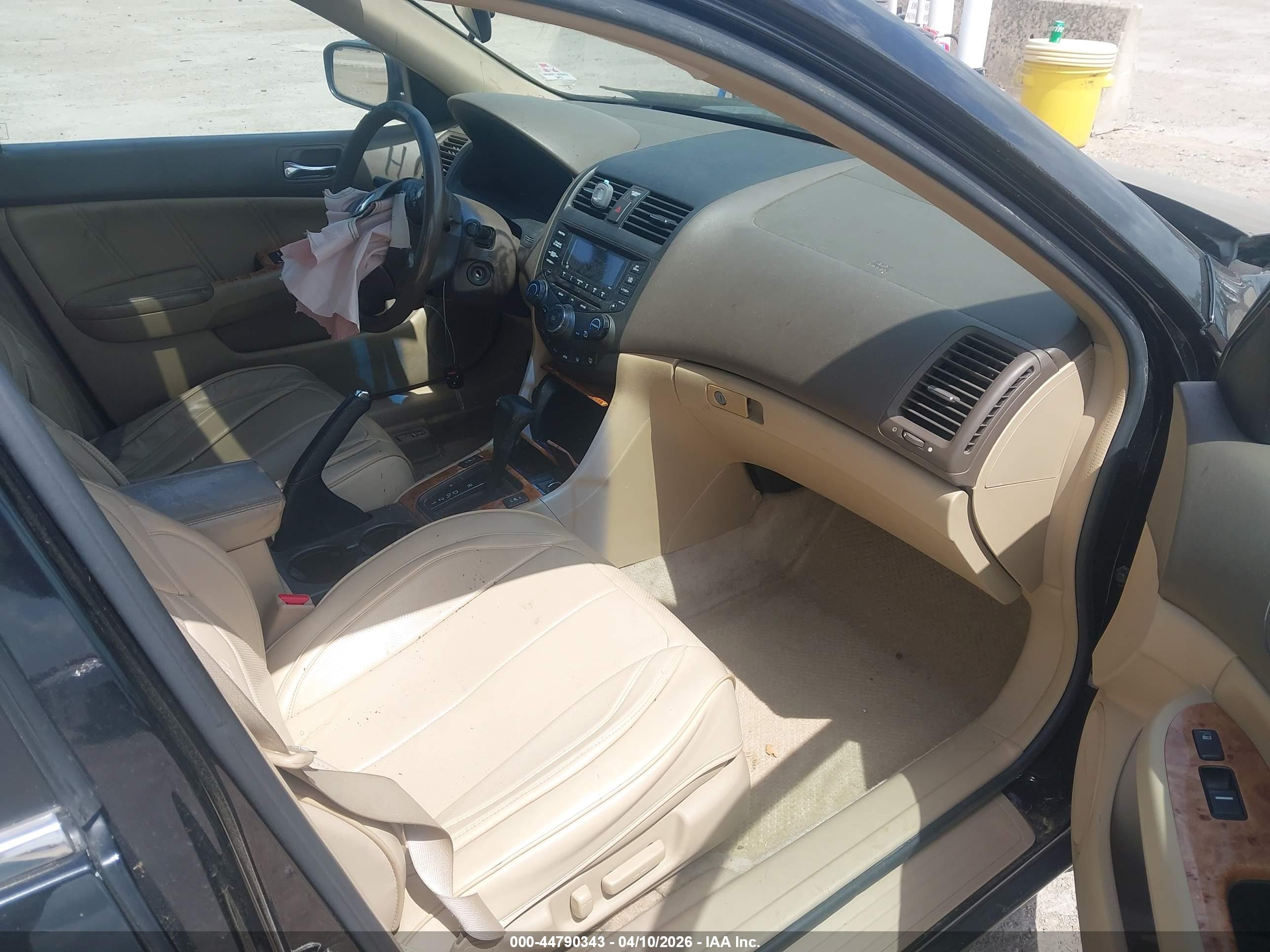 HONDA ACCORD image 5