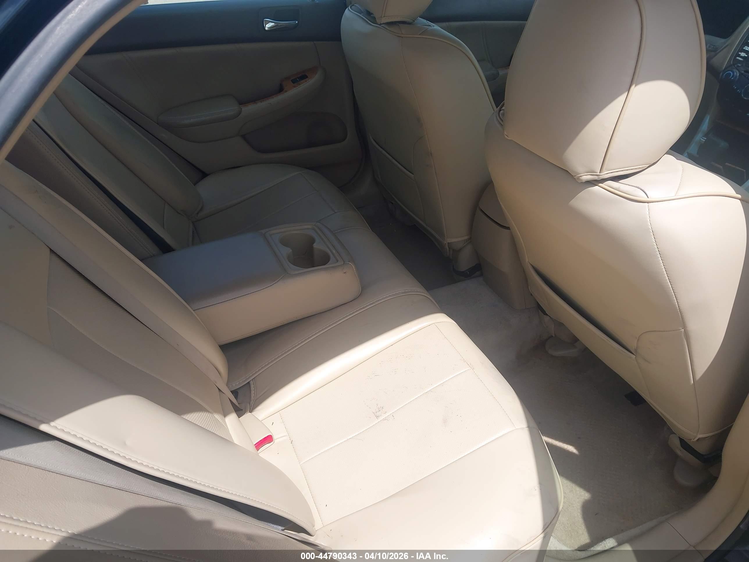 HONDA ACCORD image 8